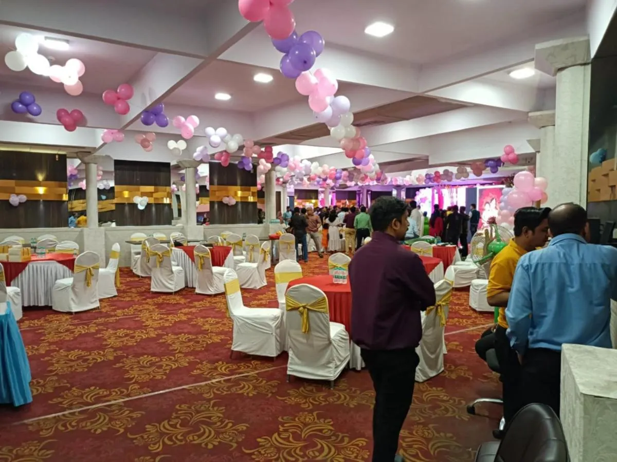 Banquet/Function facilities in Hotel Mumbai House Juhu, Santacruz West, Mumbai