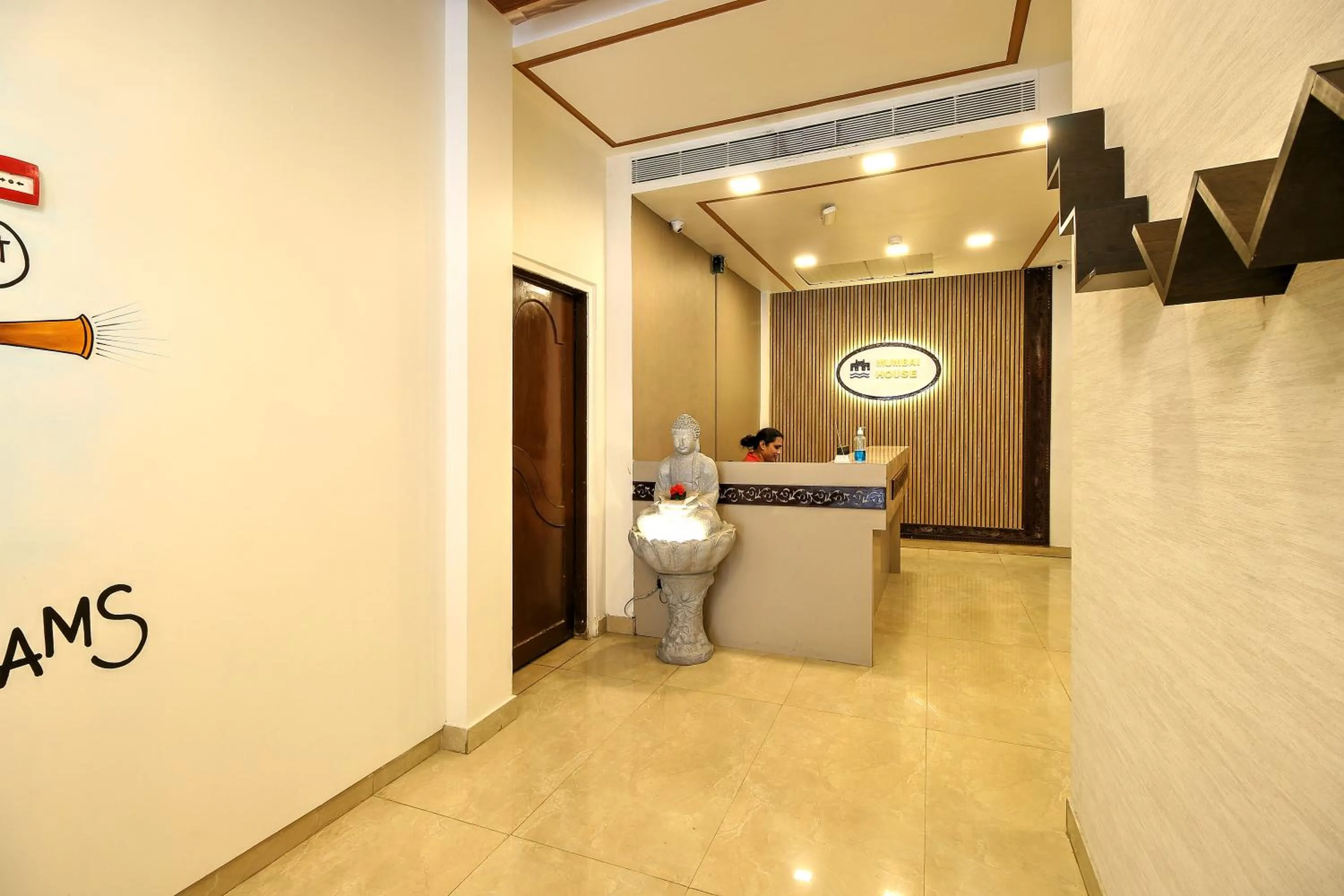 Lobby or reception in Hotel Mumbai House Juhu, Santacruz West, Mumbai