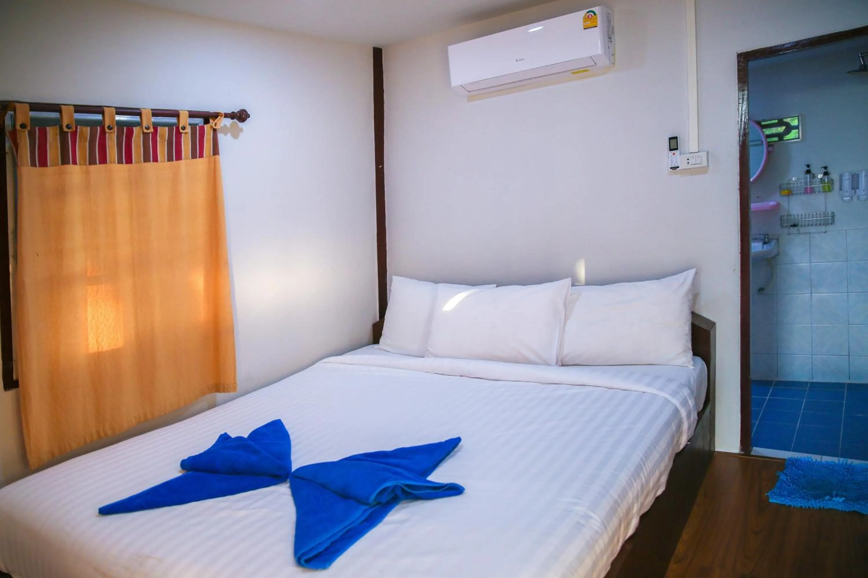 Bed in Laemson Resort