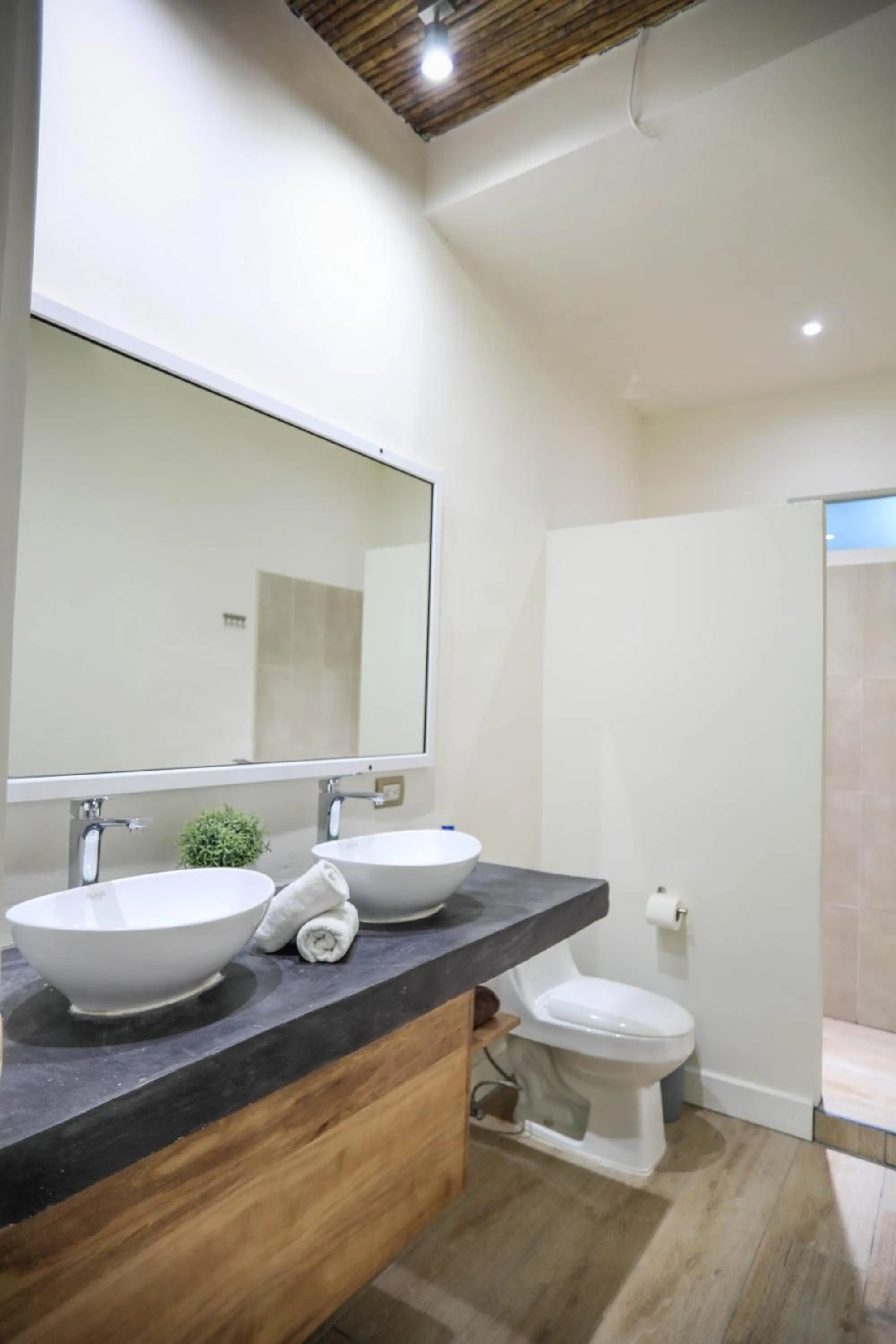 Bathroom in Manala Hotel