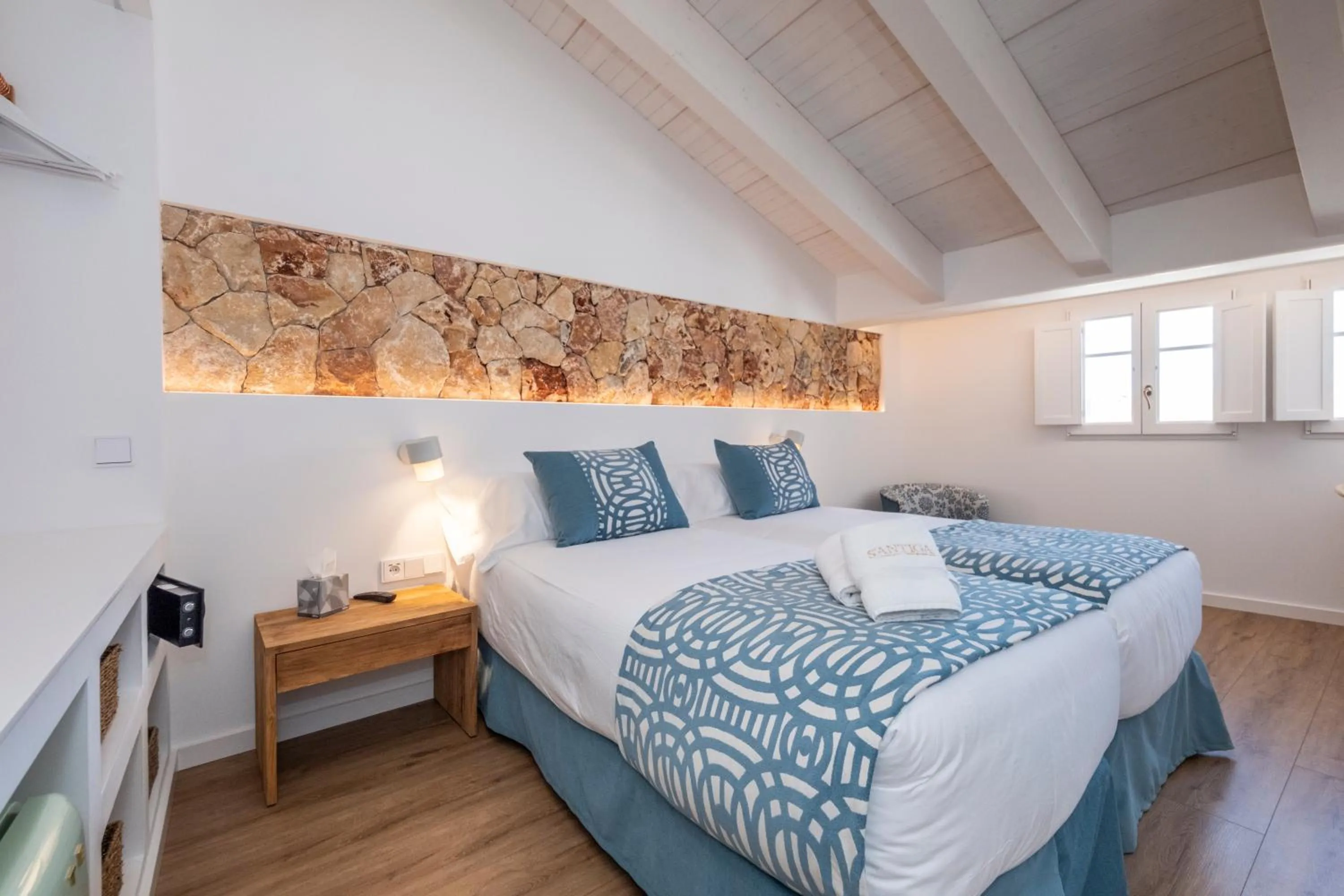 Bed in Hotel S'Antiga Adults Only