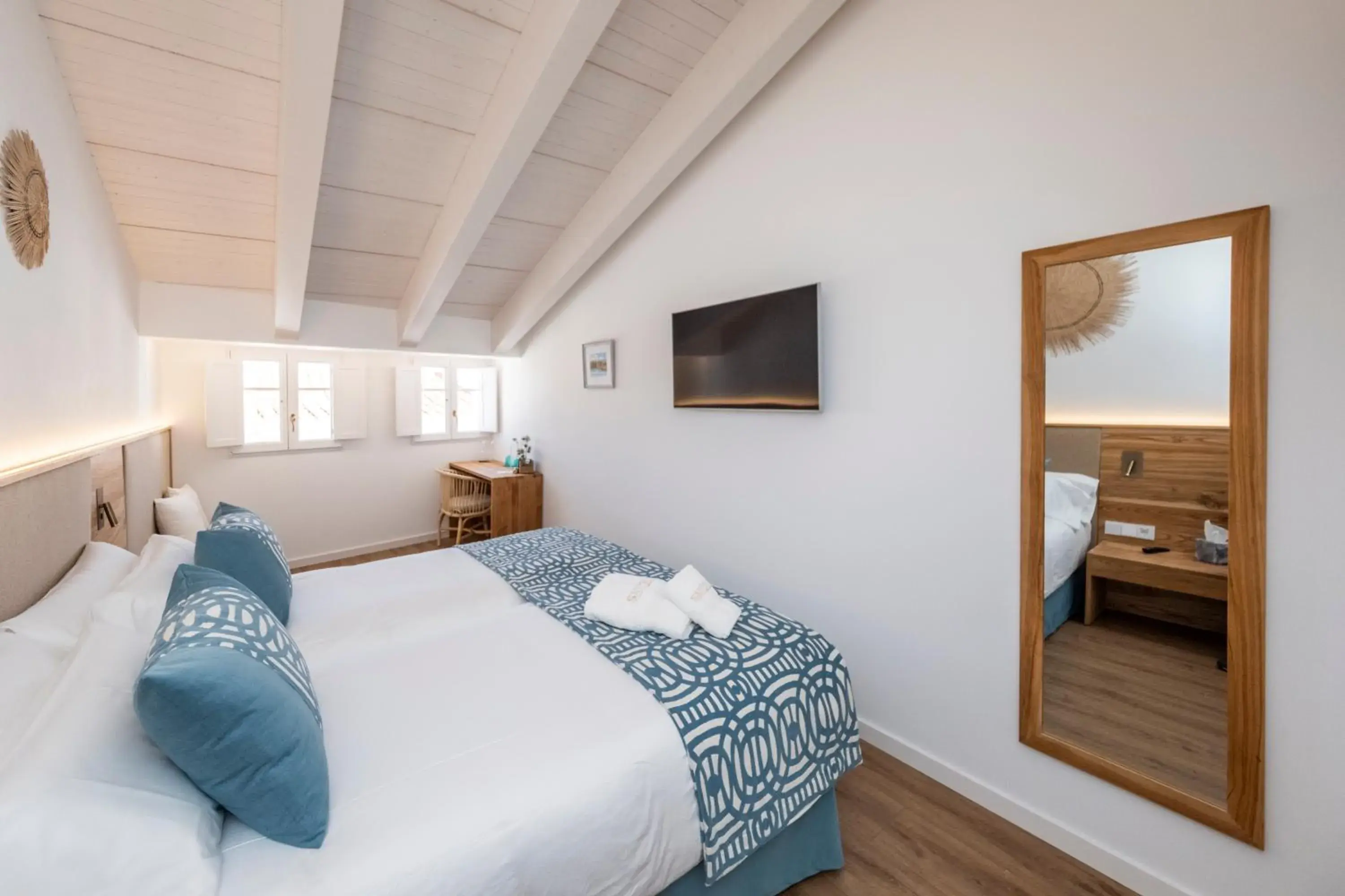 Standard Twin Room in Hotel S'Antiga Adults Only Standard Twin Room in Hotel S'Antiga Adults Only