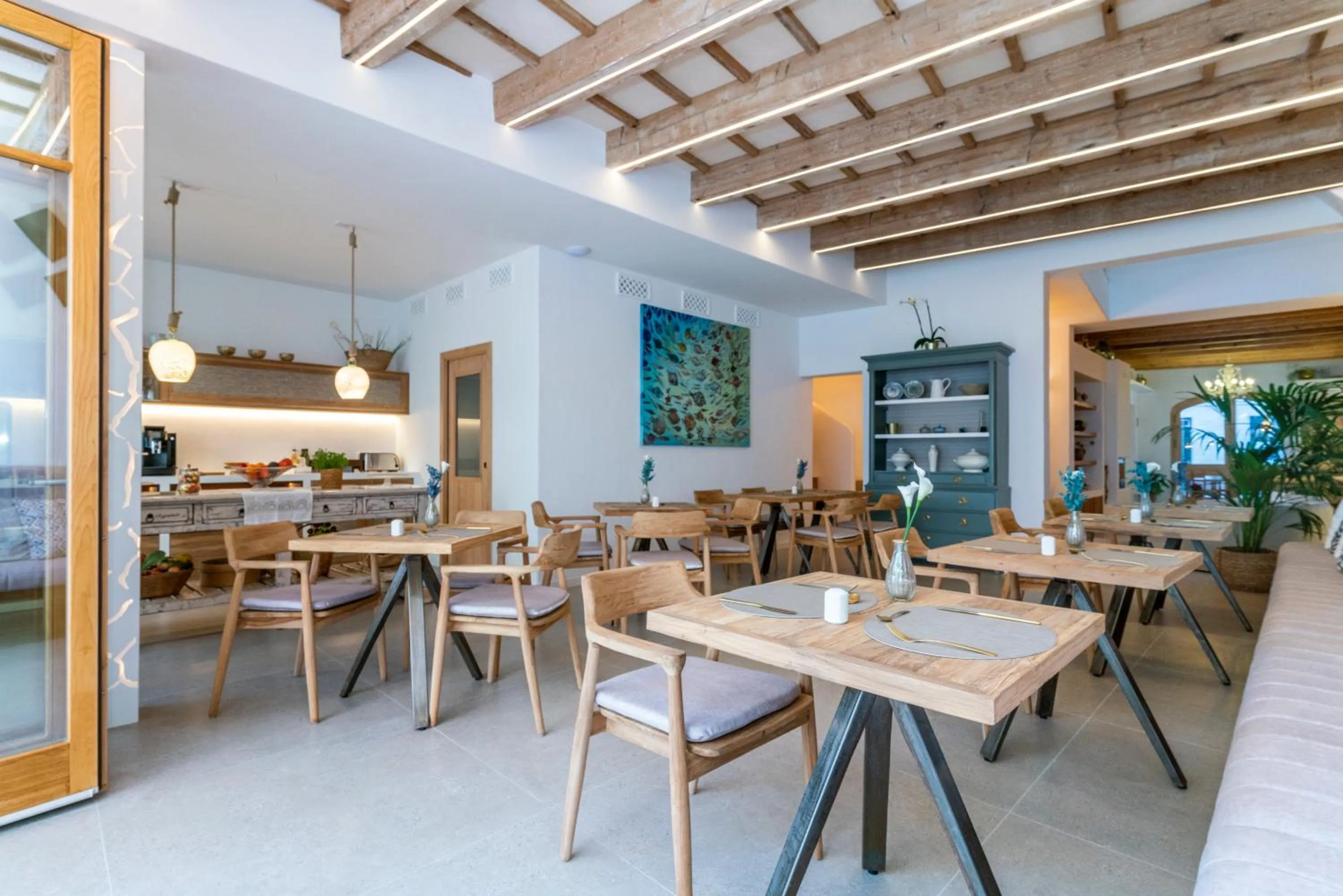 Restaurant/places to eat in Hotel S'Antiga Adults Only