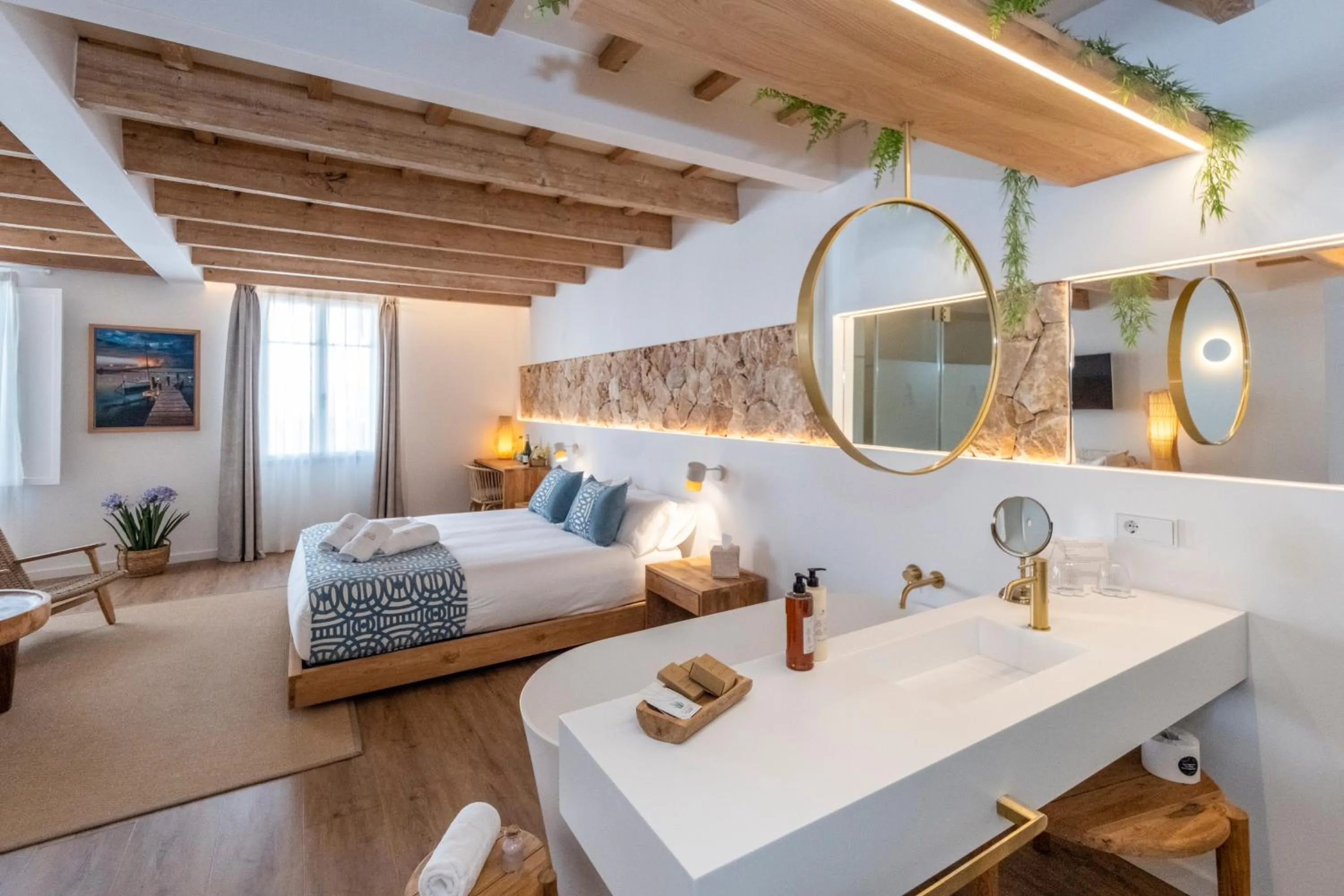 Bed in Hotel S'Antiga Adults Only