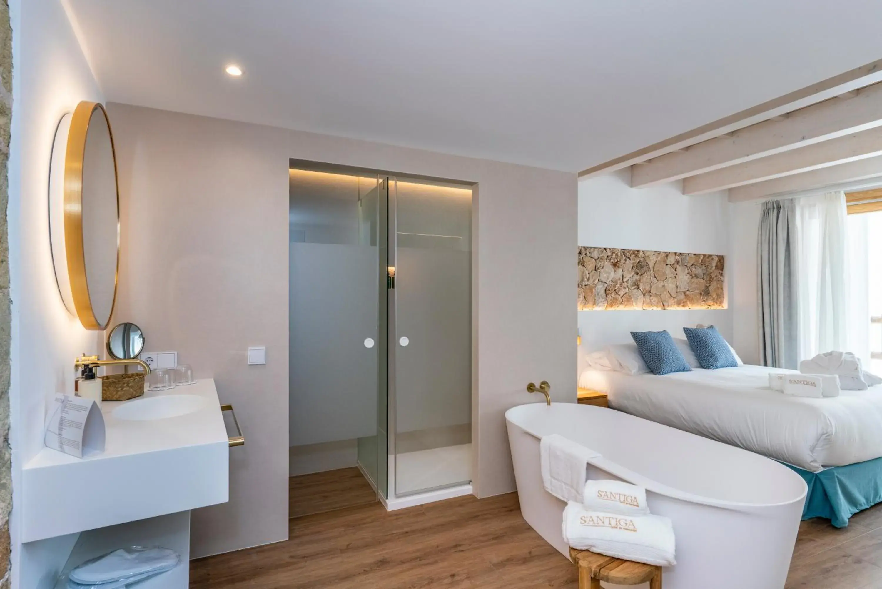 Deluxe Double Room with Balcony in Hotel S'Antiga Adults Only Deluxe Double Room with Balcony in Hotel S'Antiga Adults Only