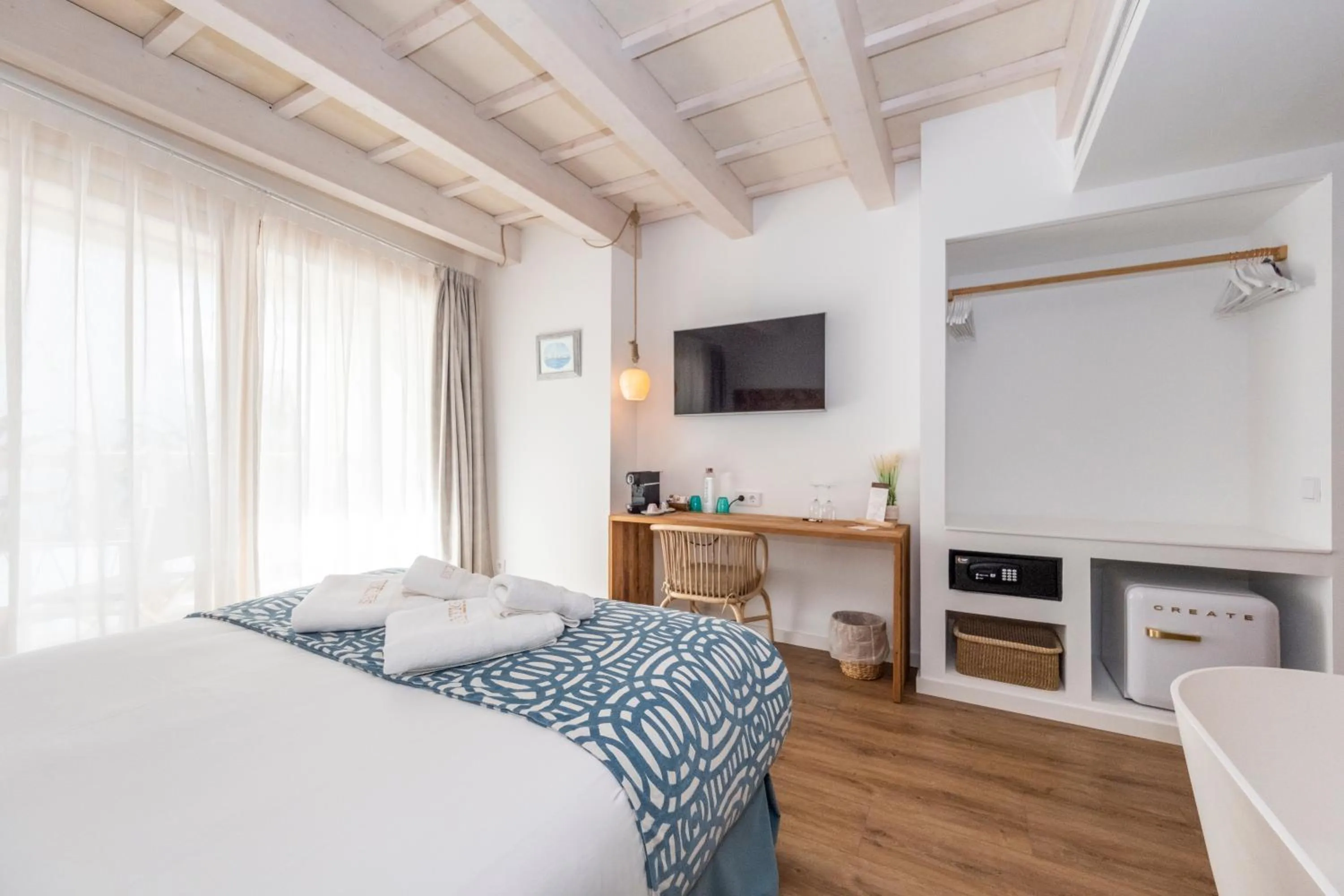 Bed in Hotel S'Antiga Adults Only