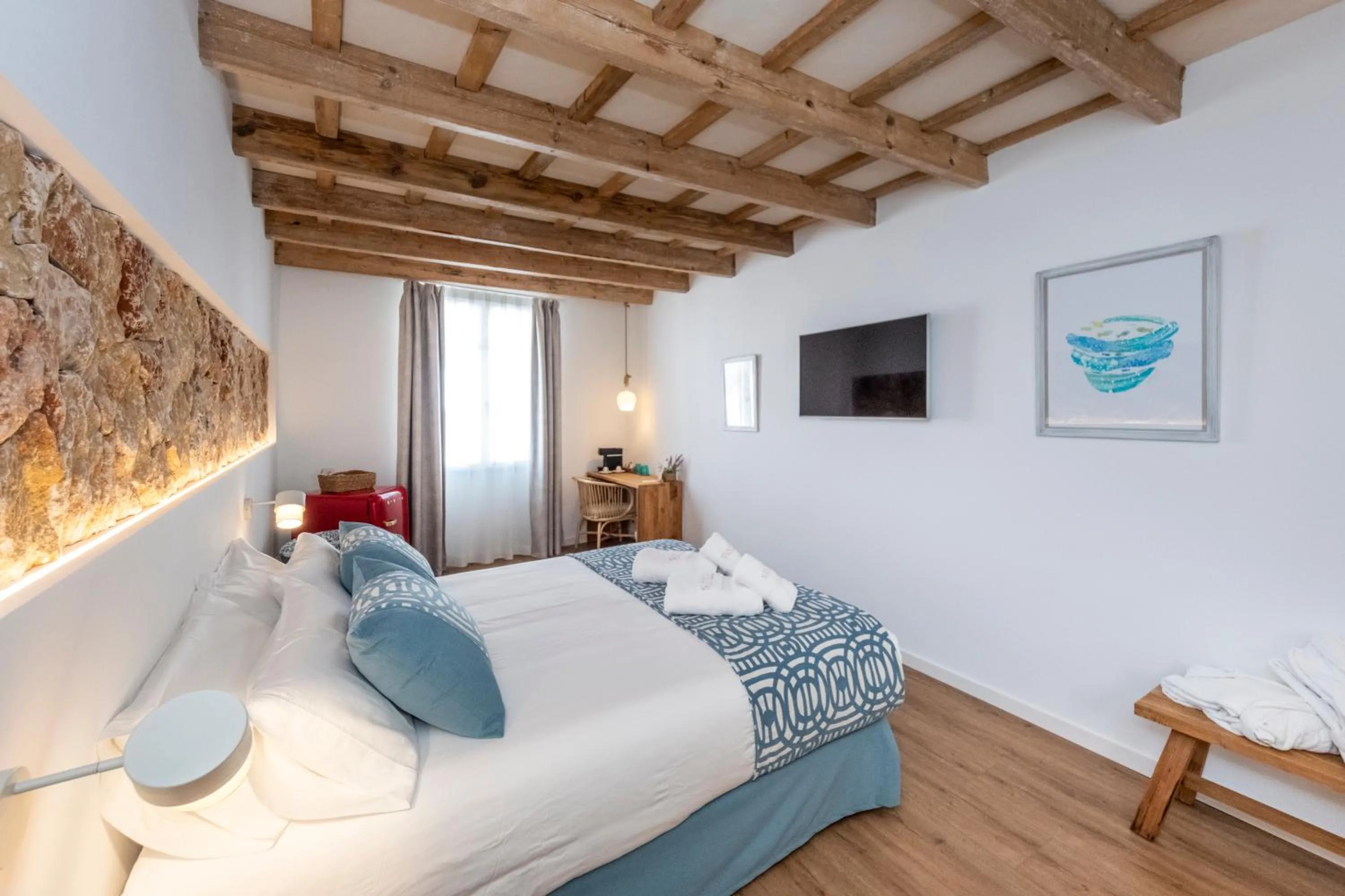 Bed in Hotel S'Antiga Adults Only