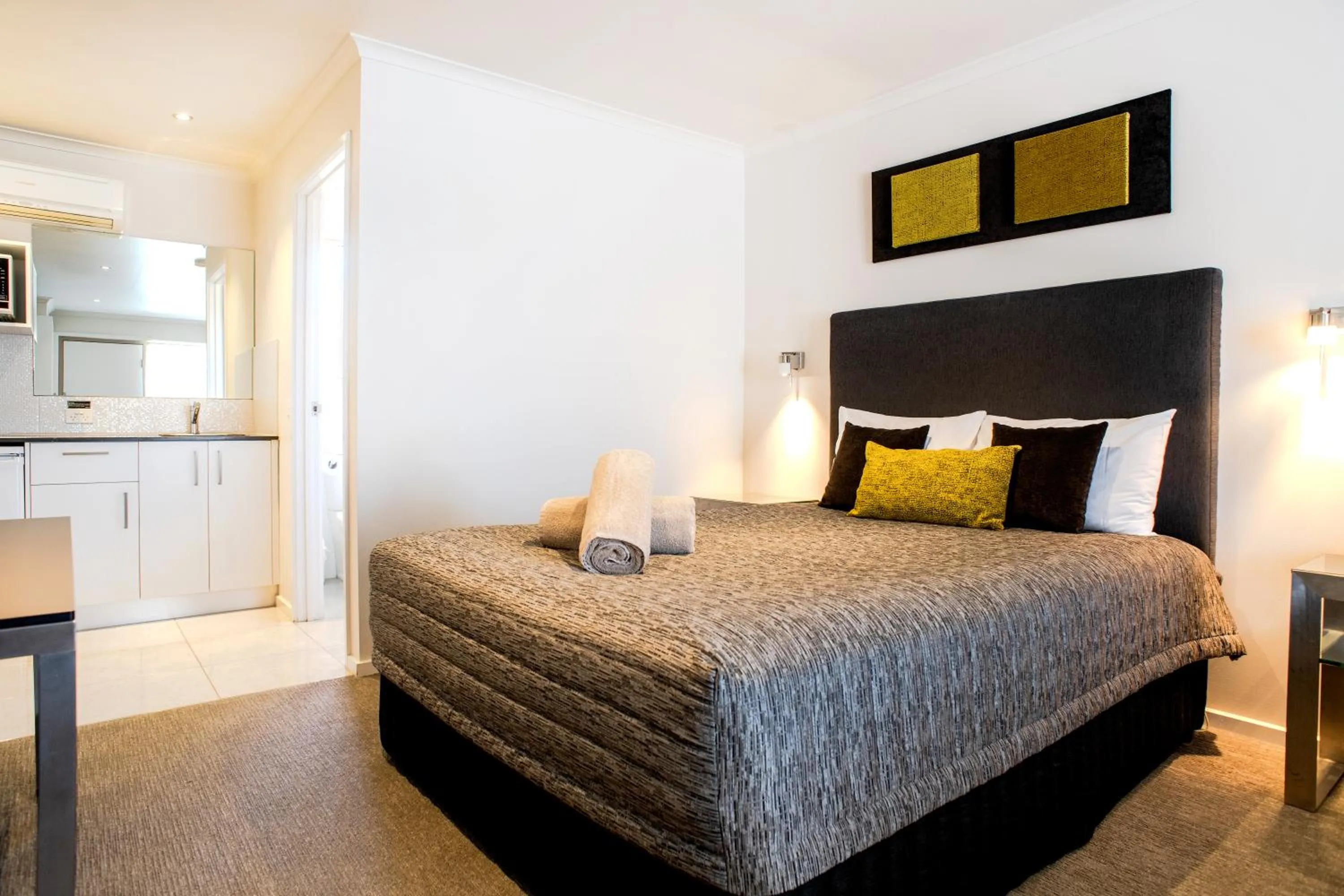 Bedroom, Bed in Tea House Motor Inn