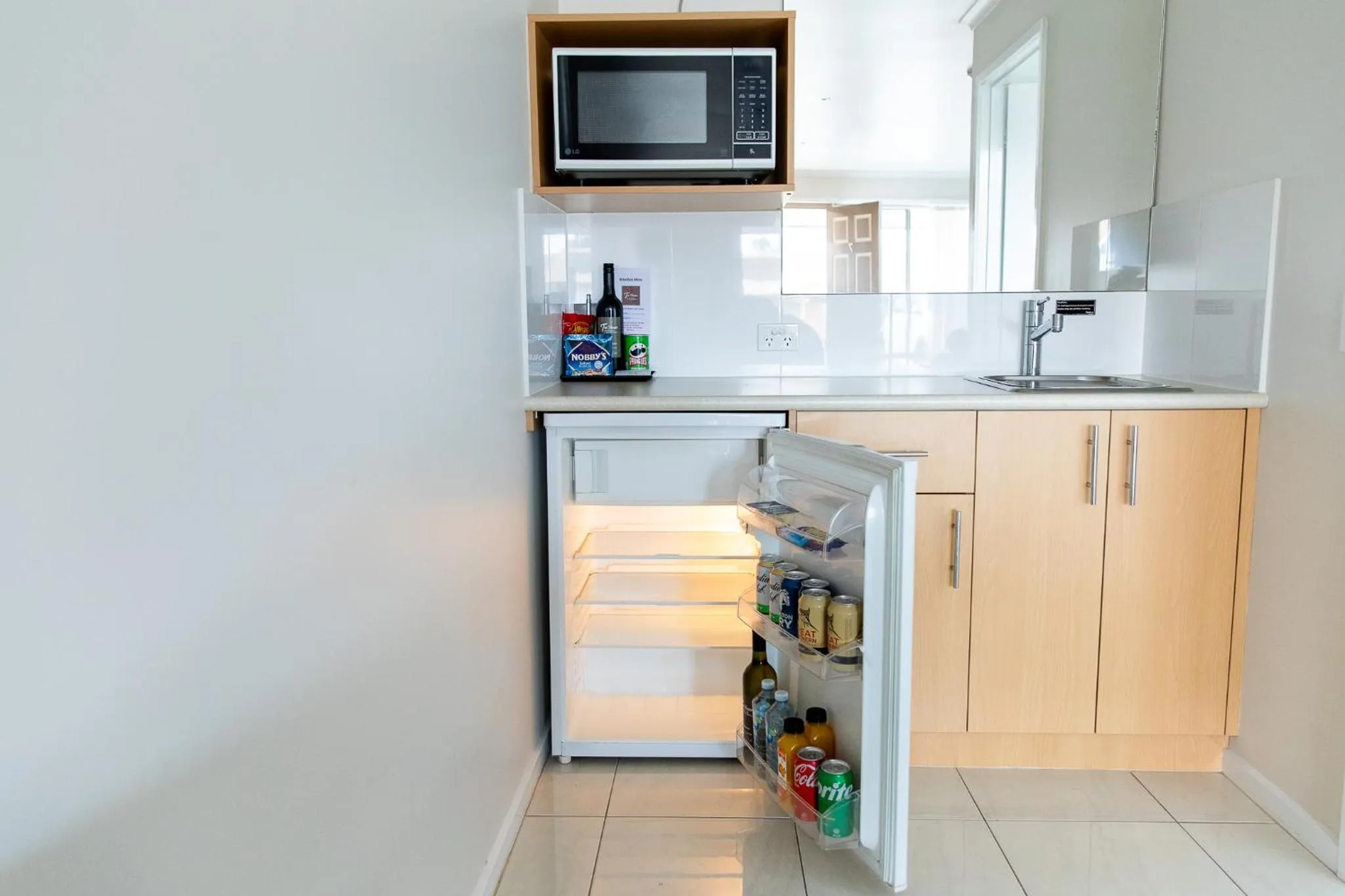 Kitchen or kitchenette in Tea House Motor Inn