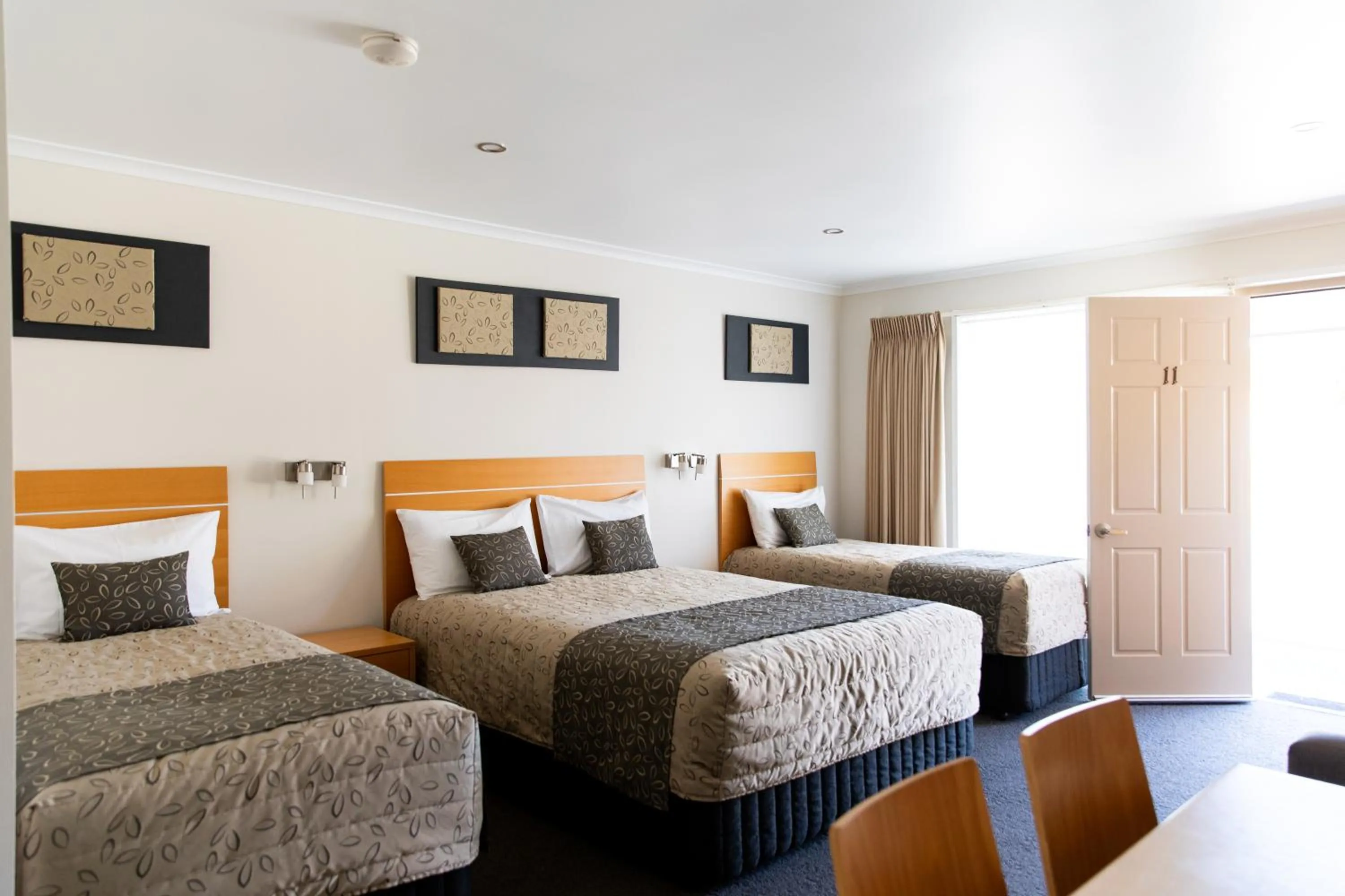 Bedroom, Bed in Tea House Motor Inn