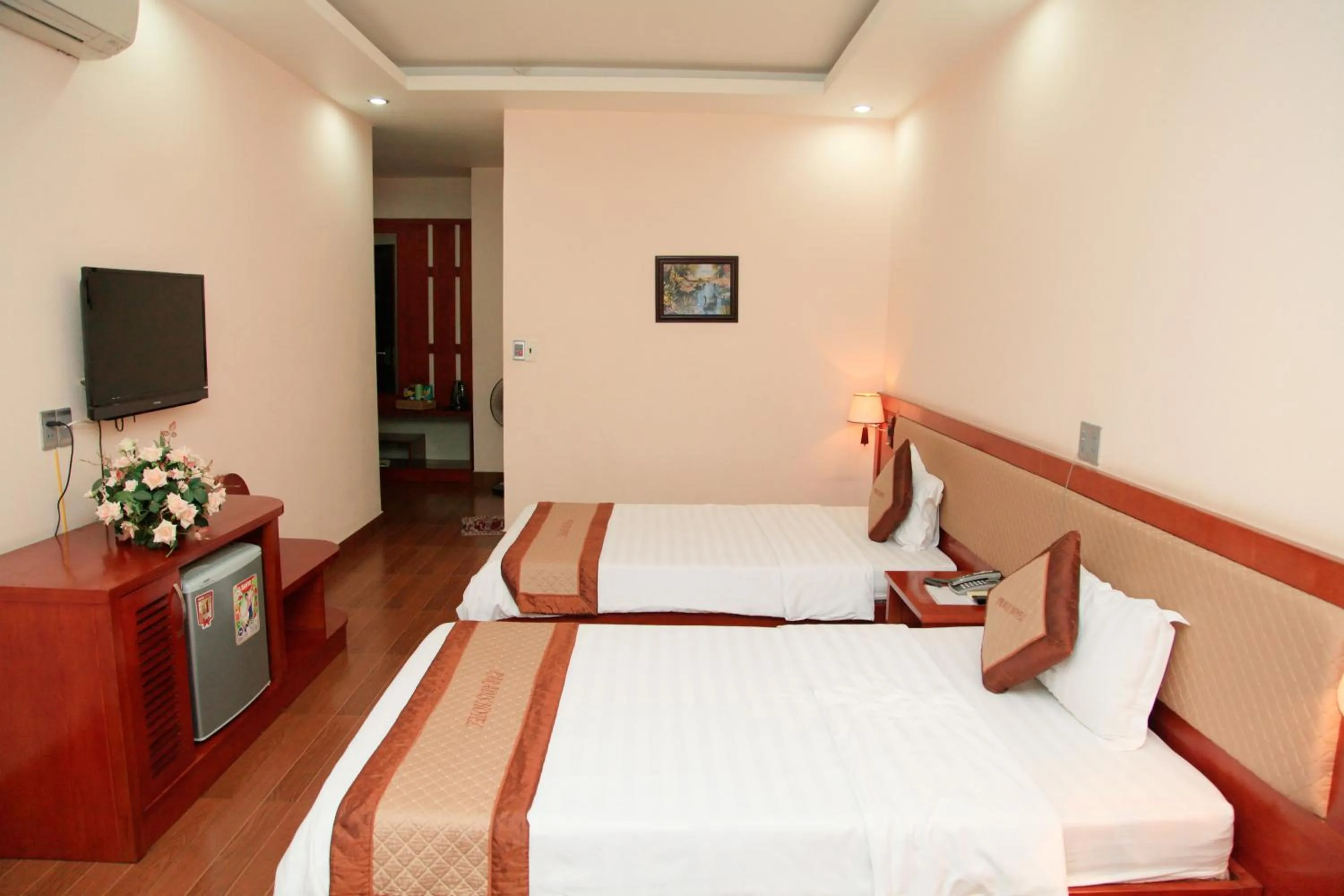 Bed in Paradis Hotel