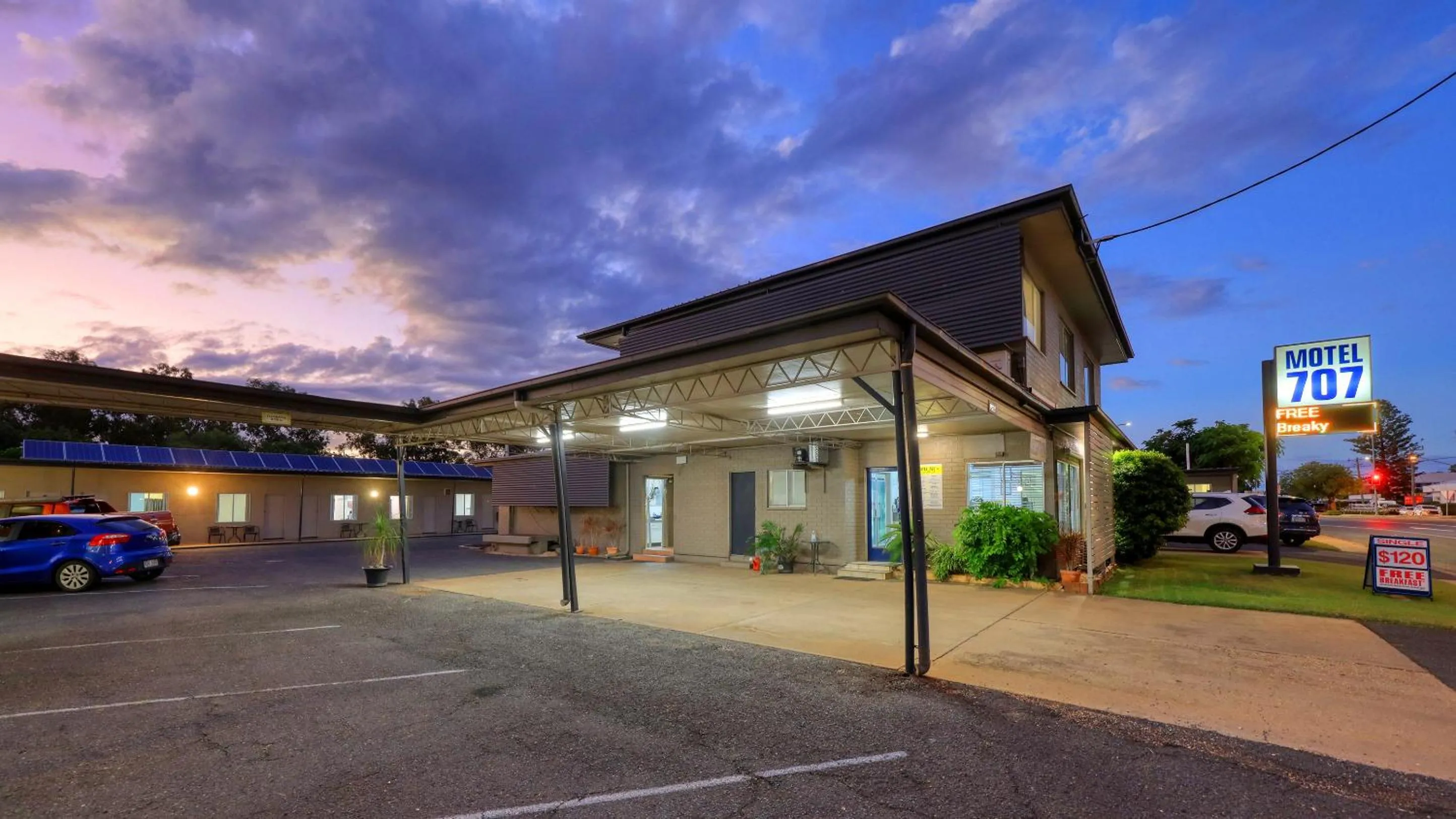 Property building in Motel 707
