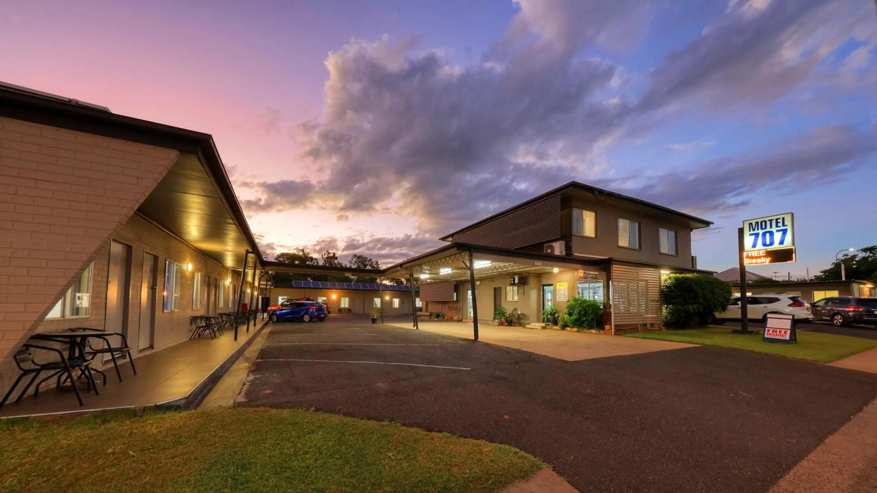Property building in Motel 707
