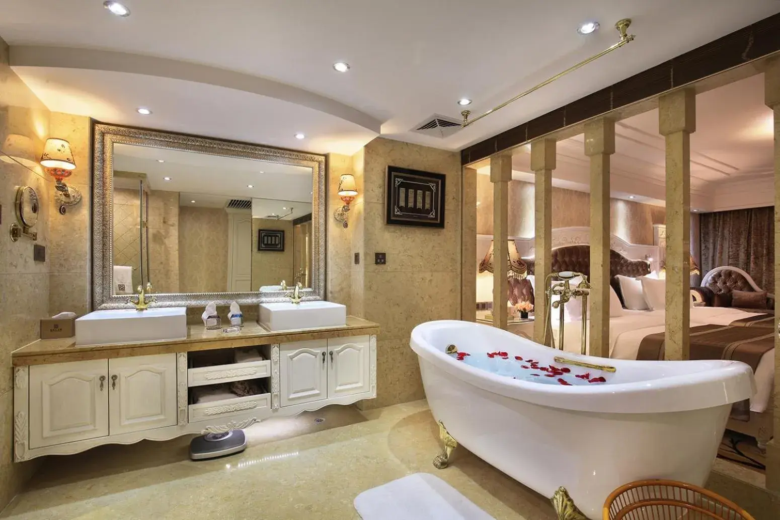 Deluxe Twin Room in Grand Bravo Guilin Deluxe Twin Room in Grand Bravo Guilin