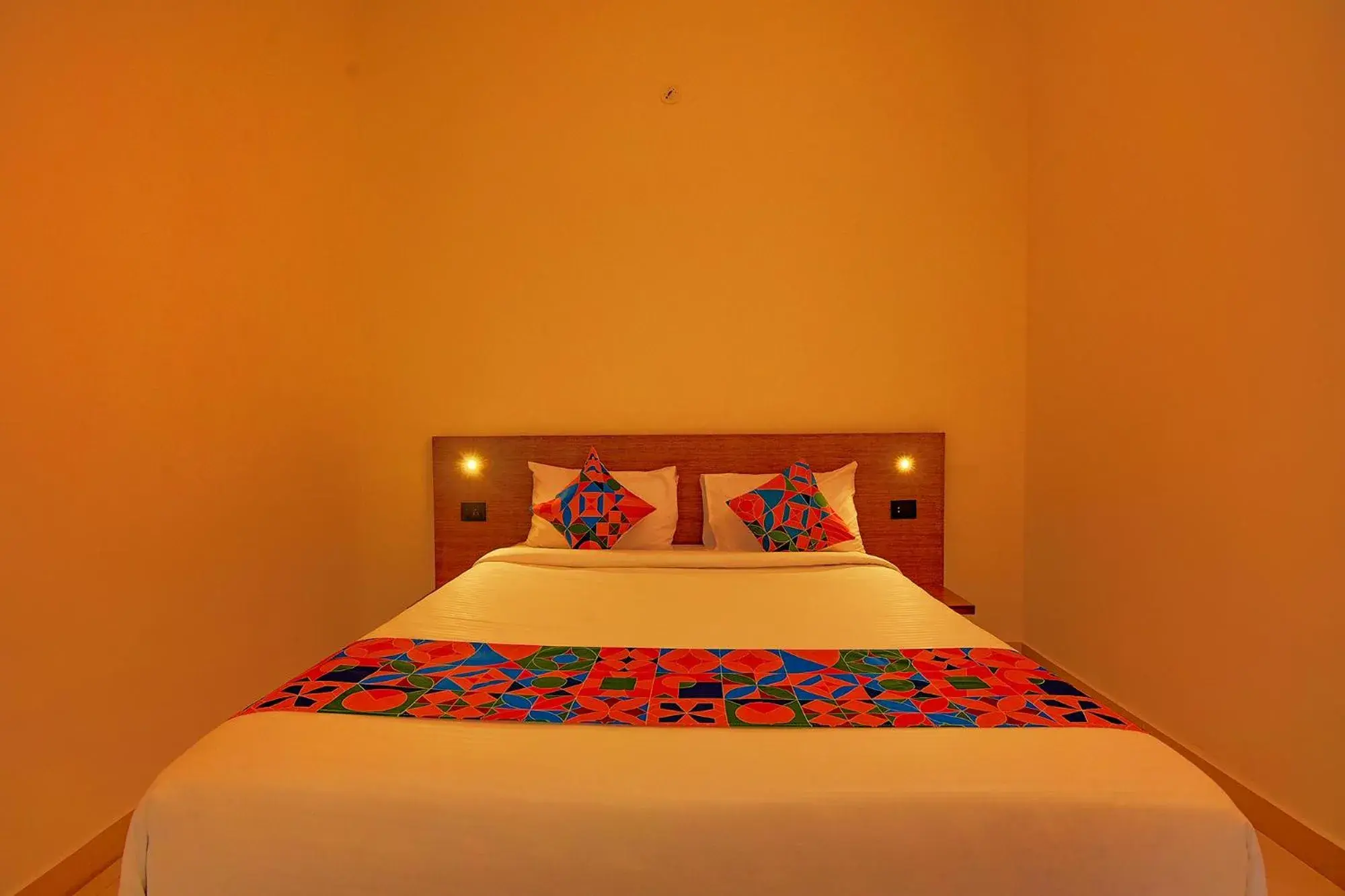 Bed in FabHotel GR Lake View - BTM Layout Bed in FabHotel GR Lake View - BTM Layout