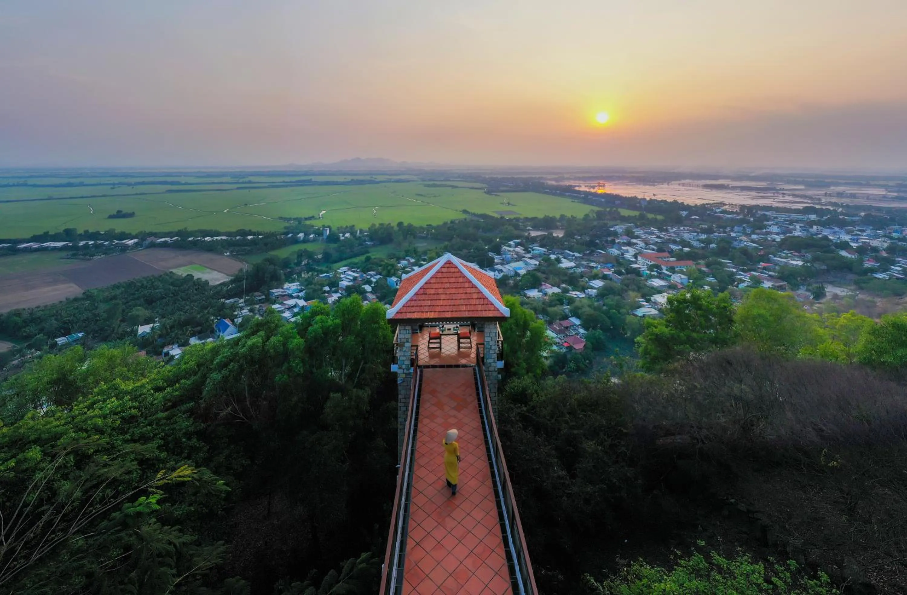 Property building in Victoria Nui Sam Lodge