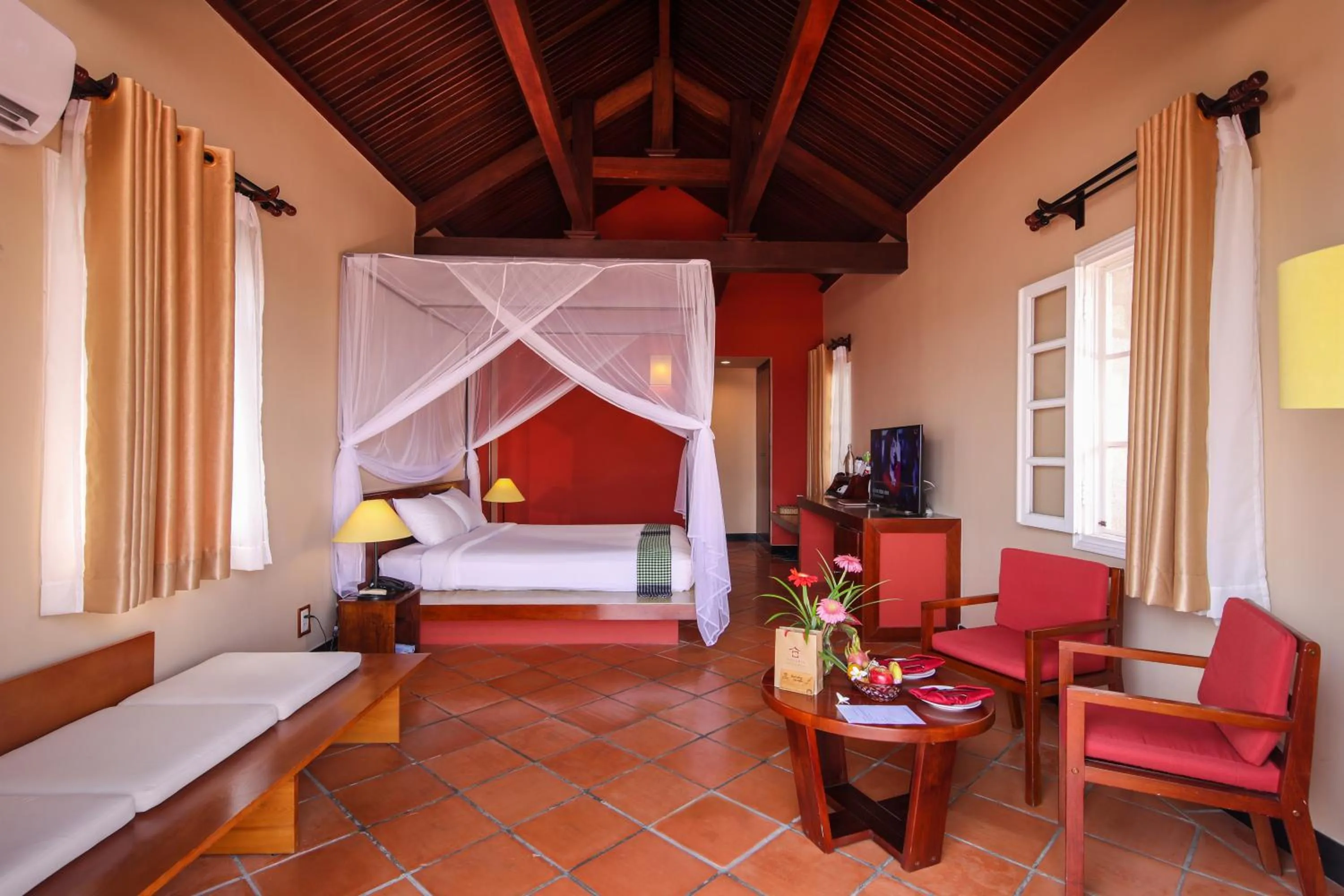 Bed in Victoria Nui Sam Lodge