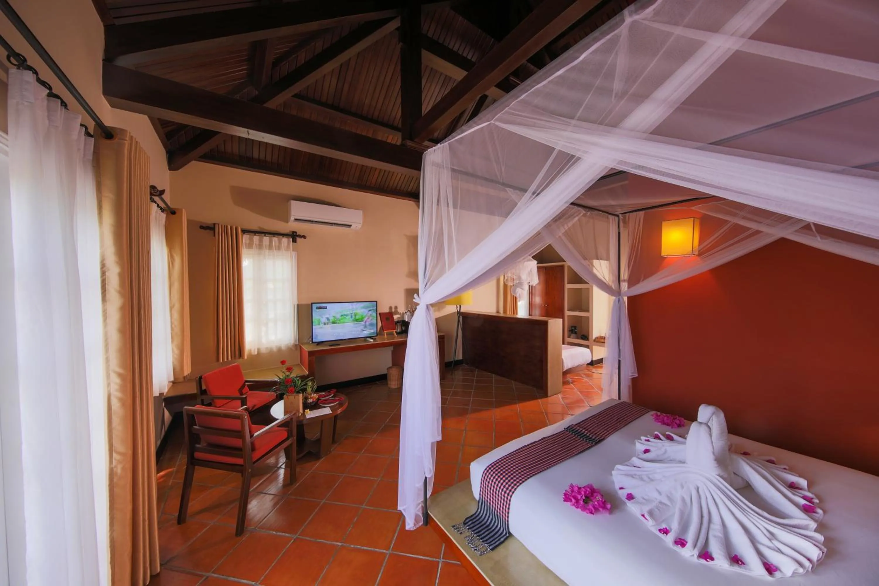 Bed in Victoria Nui Sam Lodge