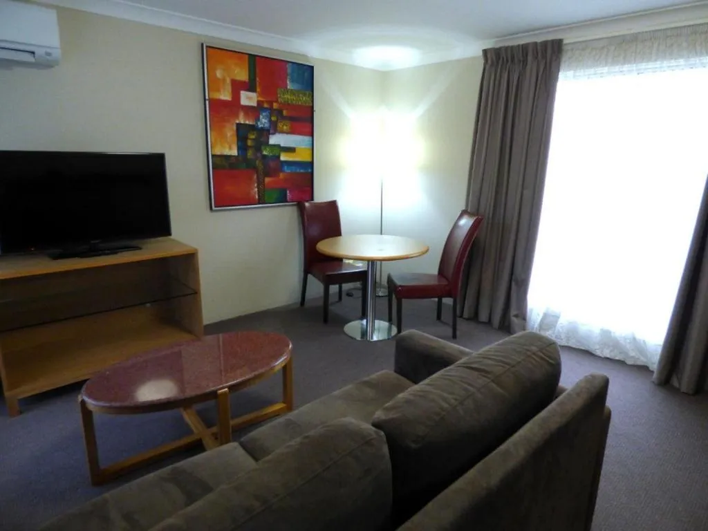 Winning Post Motor Inn