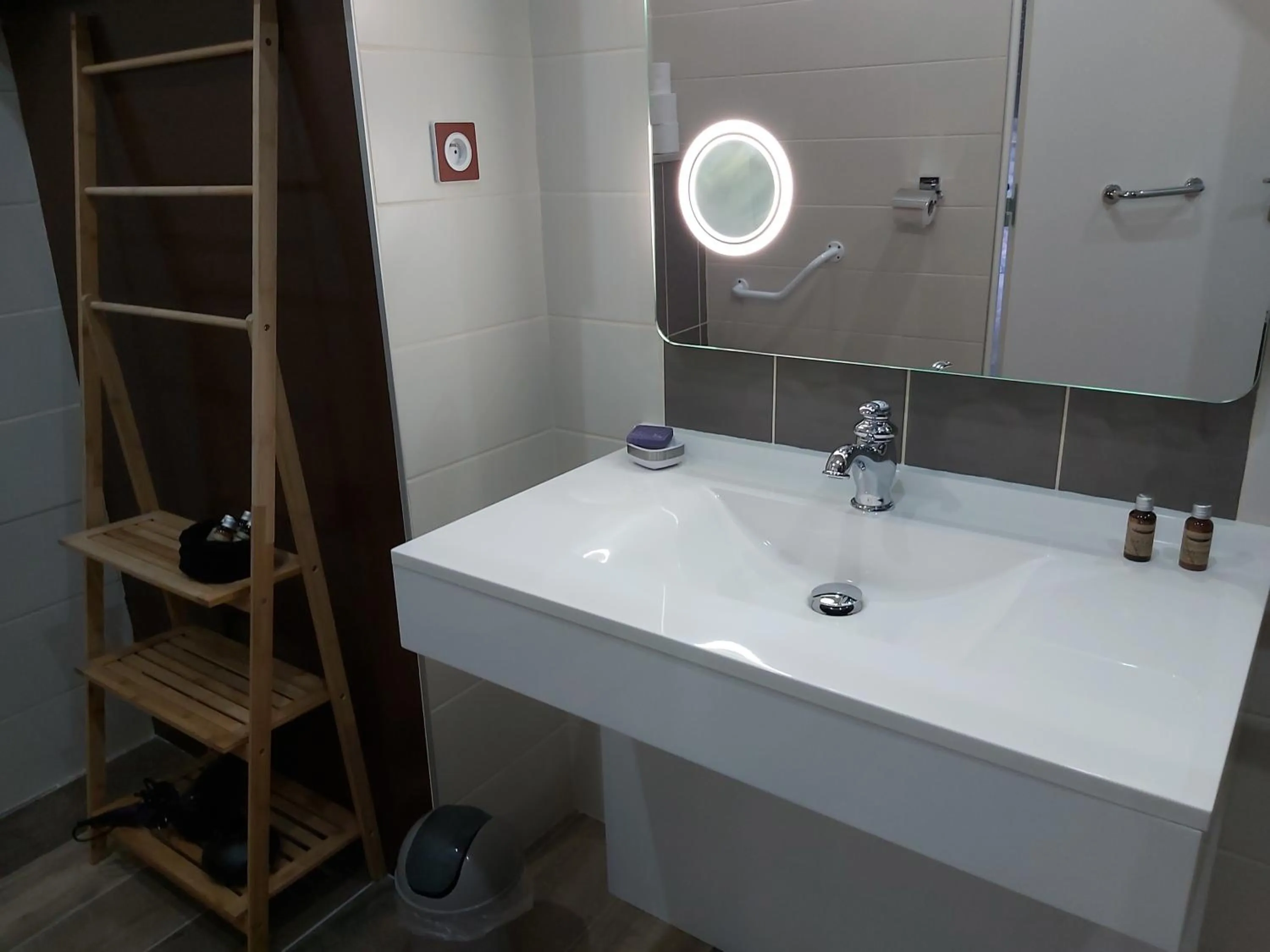 Bathroom in domaine de codeval