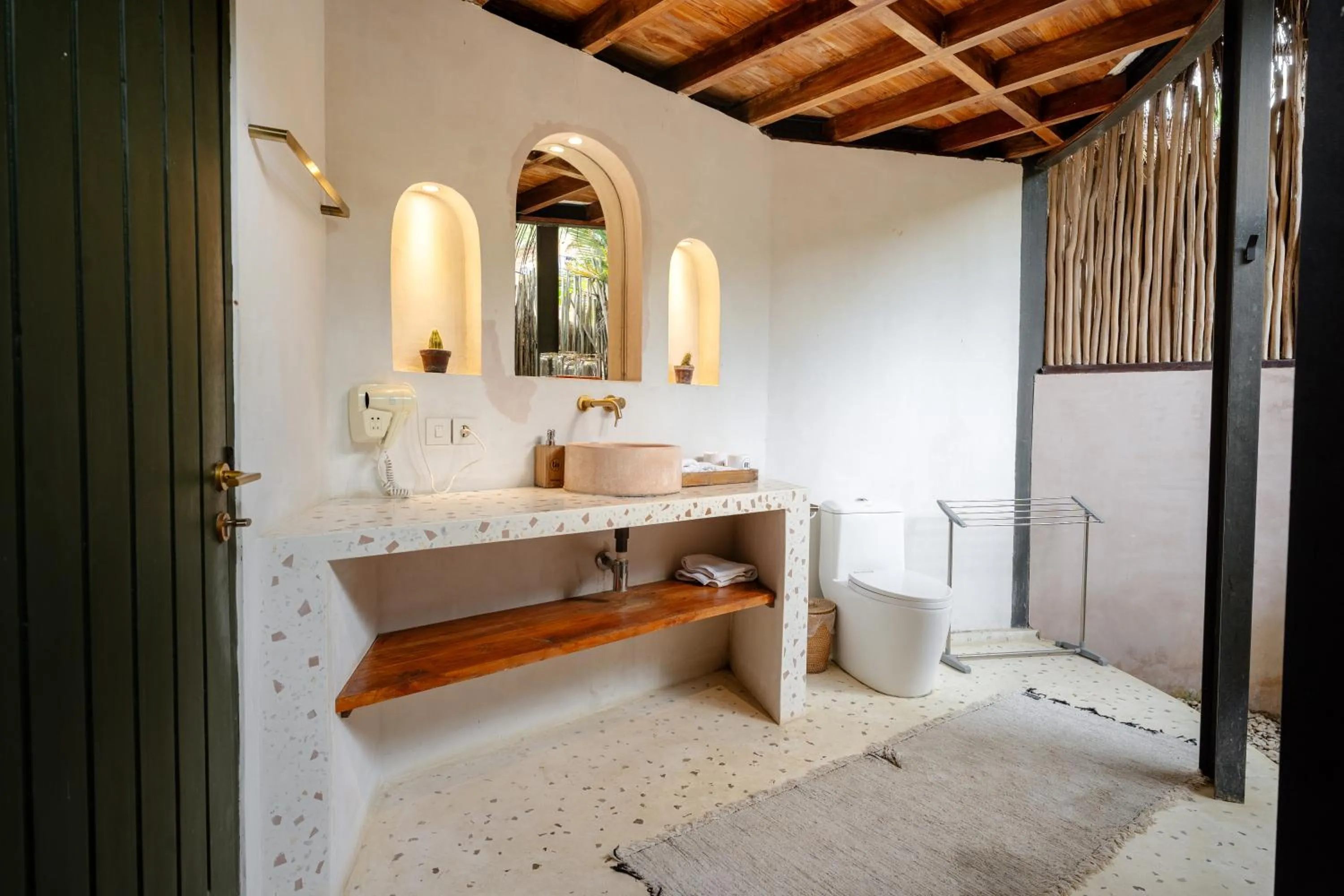 Toilet in Tiu Oasis Lombok