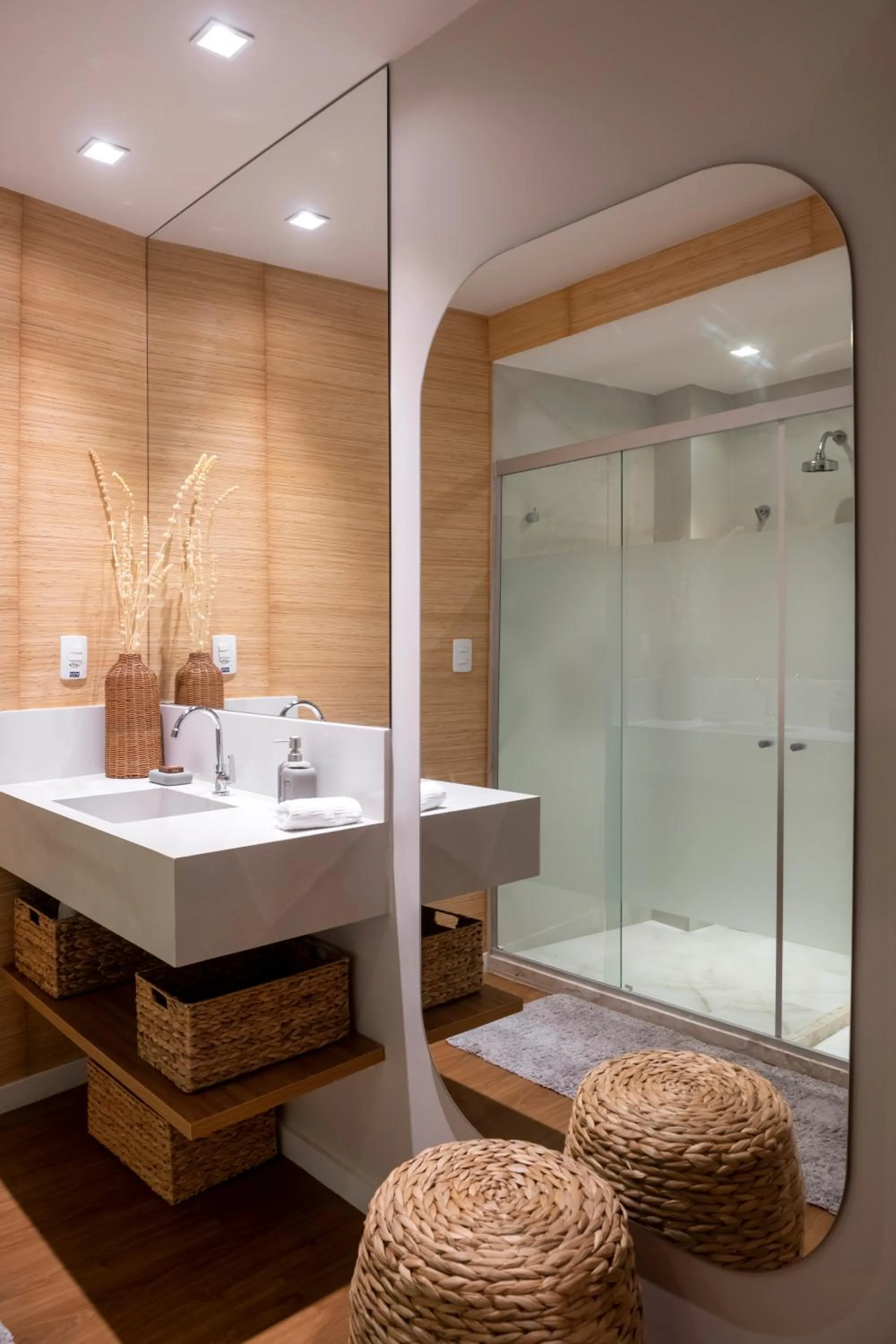 Shower in Canto Hotel