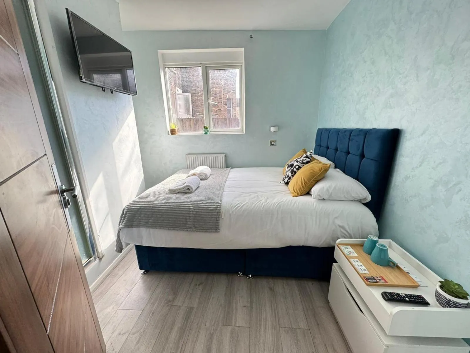 Bedroom, Bed in ND Hotel - Hyde Park