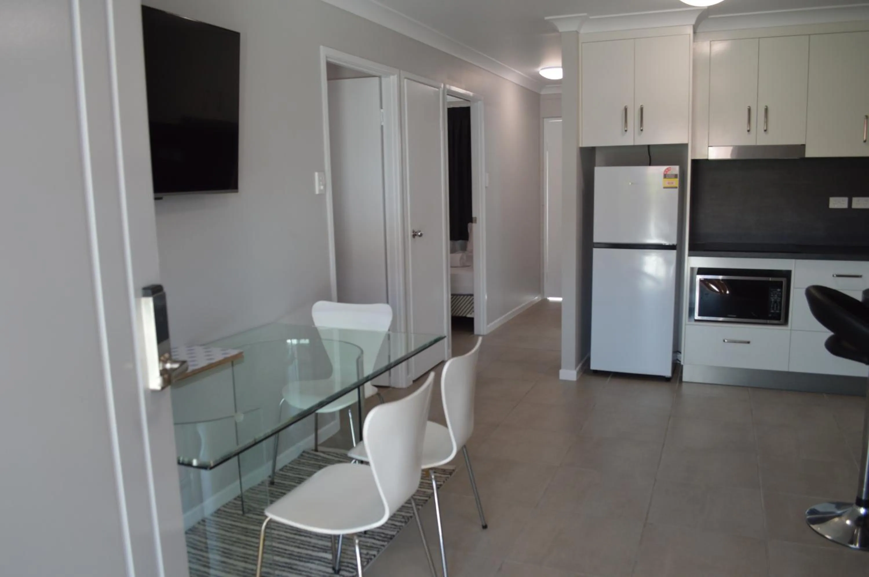 kitchen in Monte Carlo Motor Inn