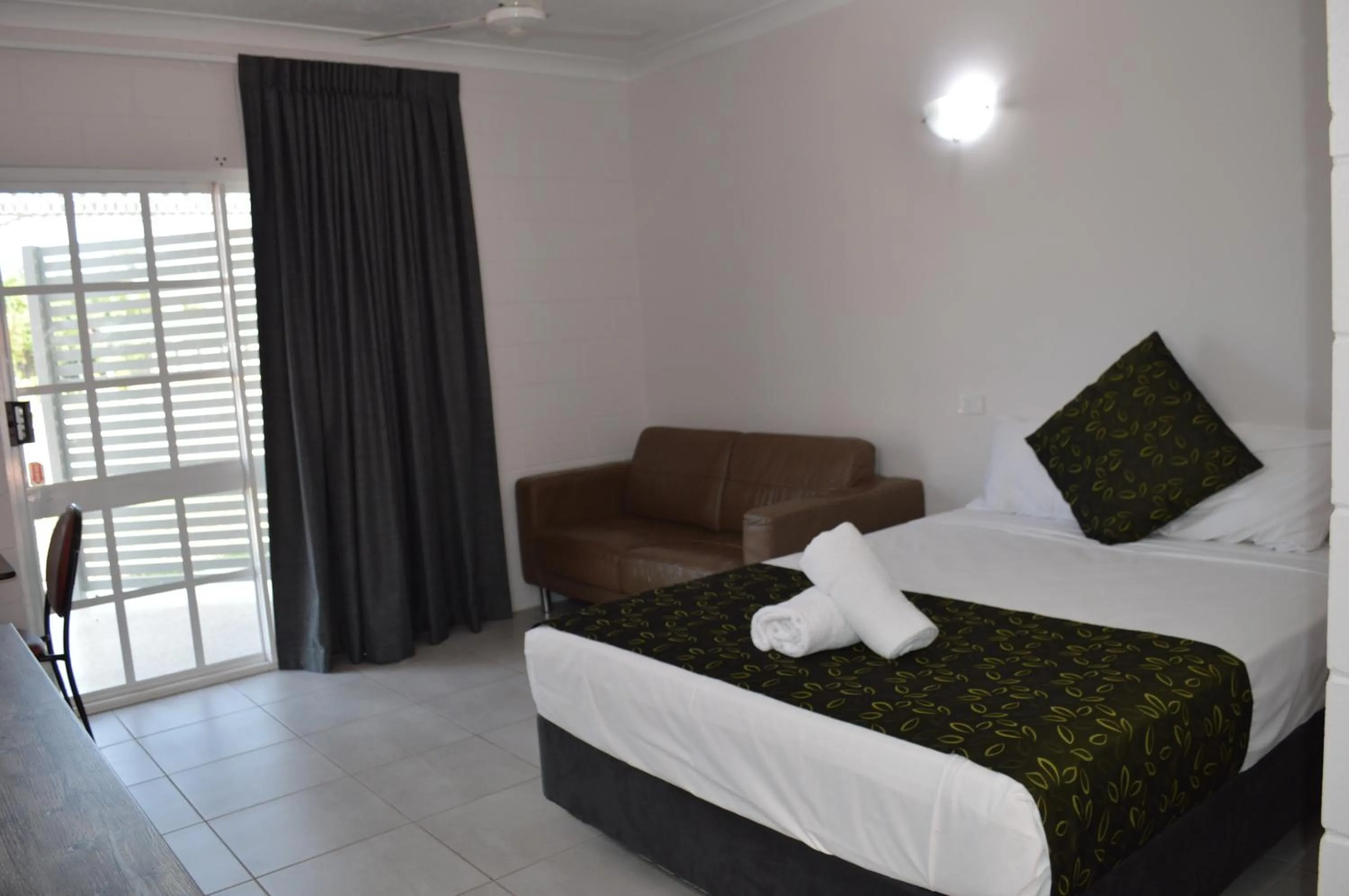 Bed in Monte Carlo Motor Inn