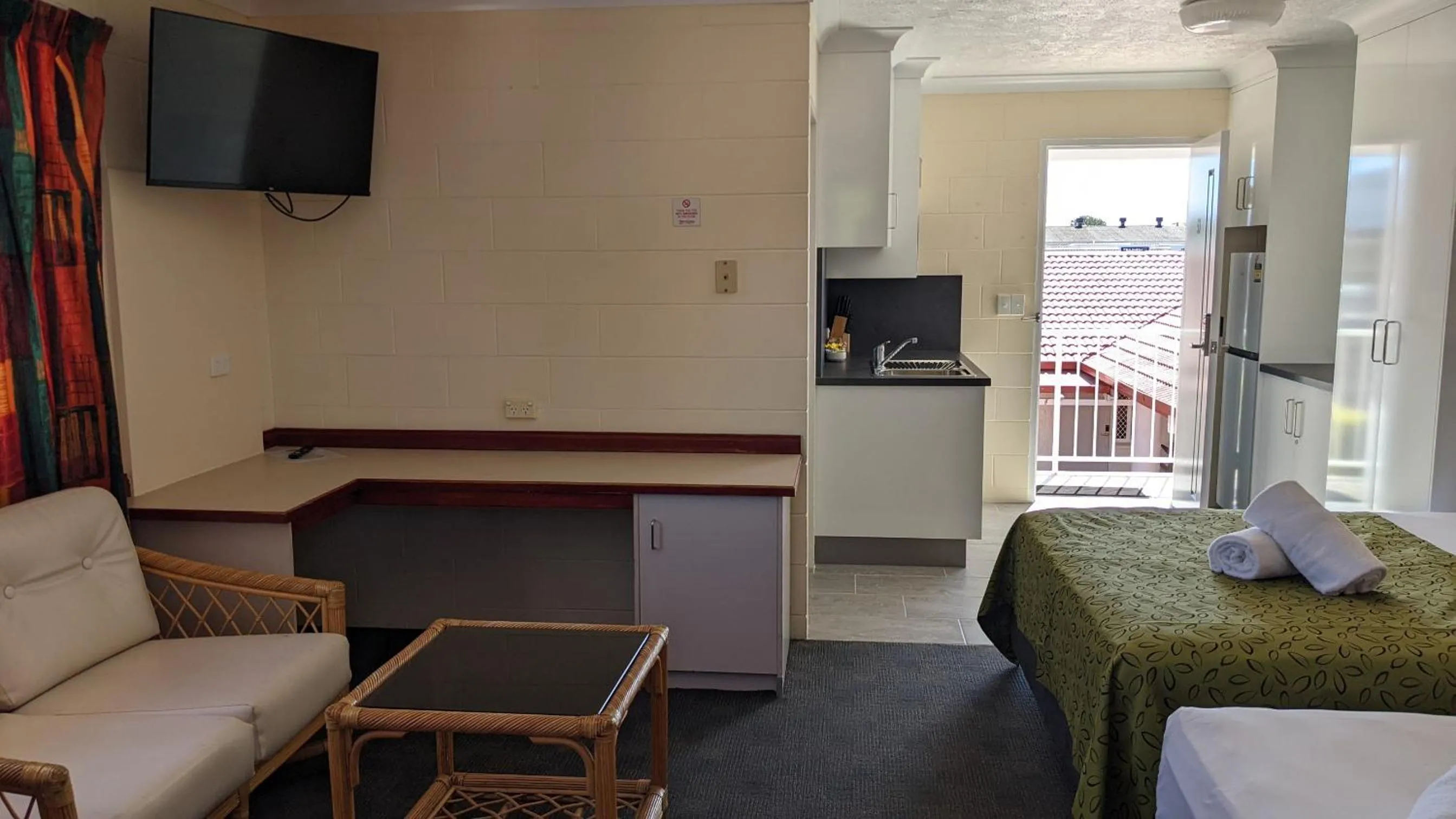 TV and multimedia in Monte Carlo Motor Inn