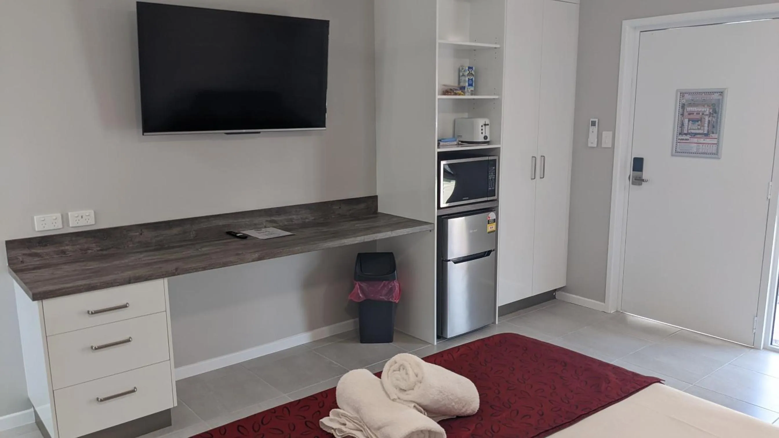 TV and multimedia in Monte Carlo Motor Inn