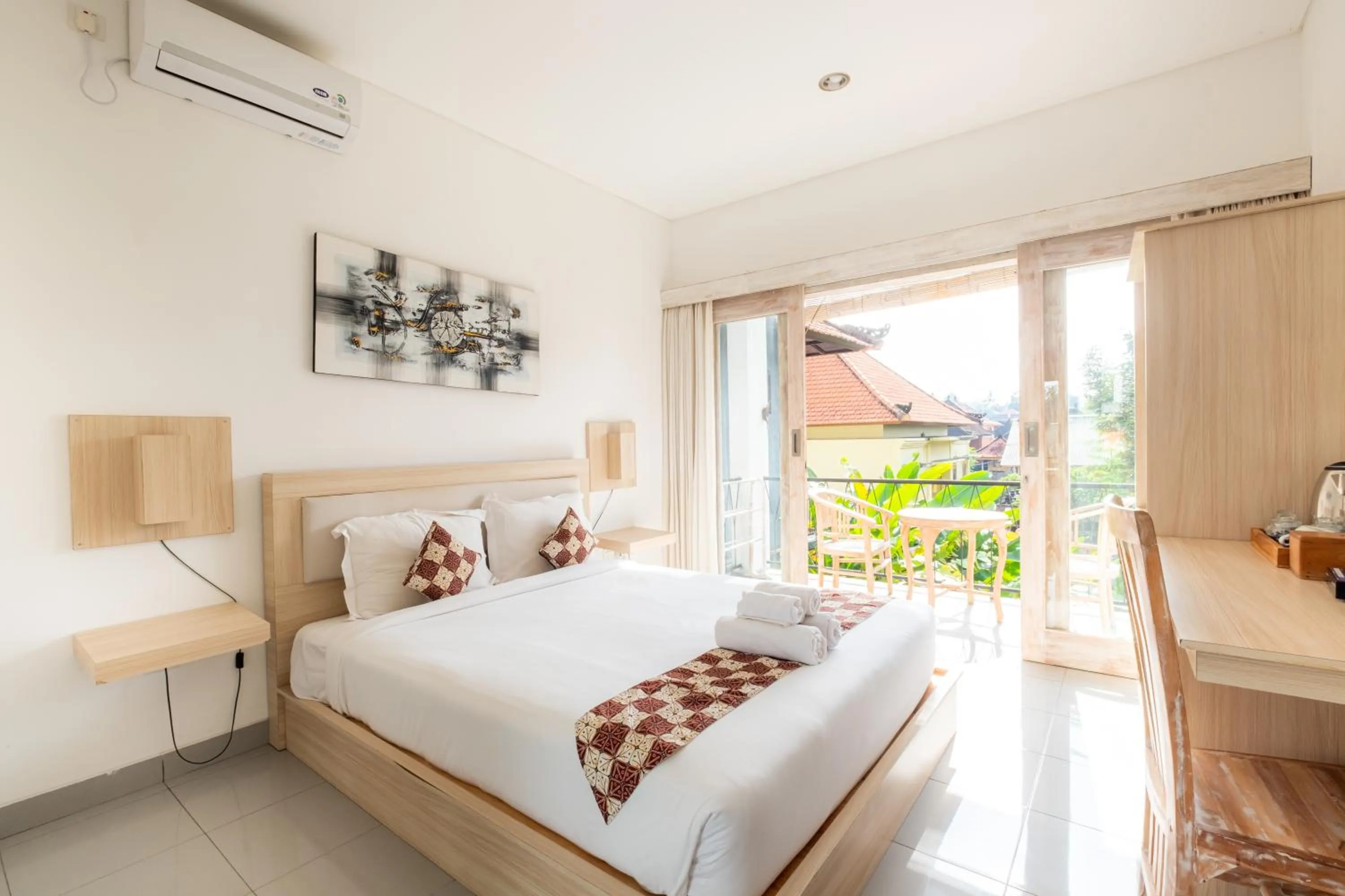 Bedroom, Bed in Suweta Homestay with Private Pool by Supala