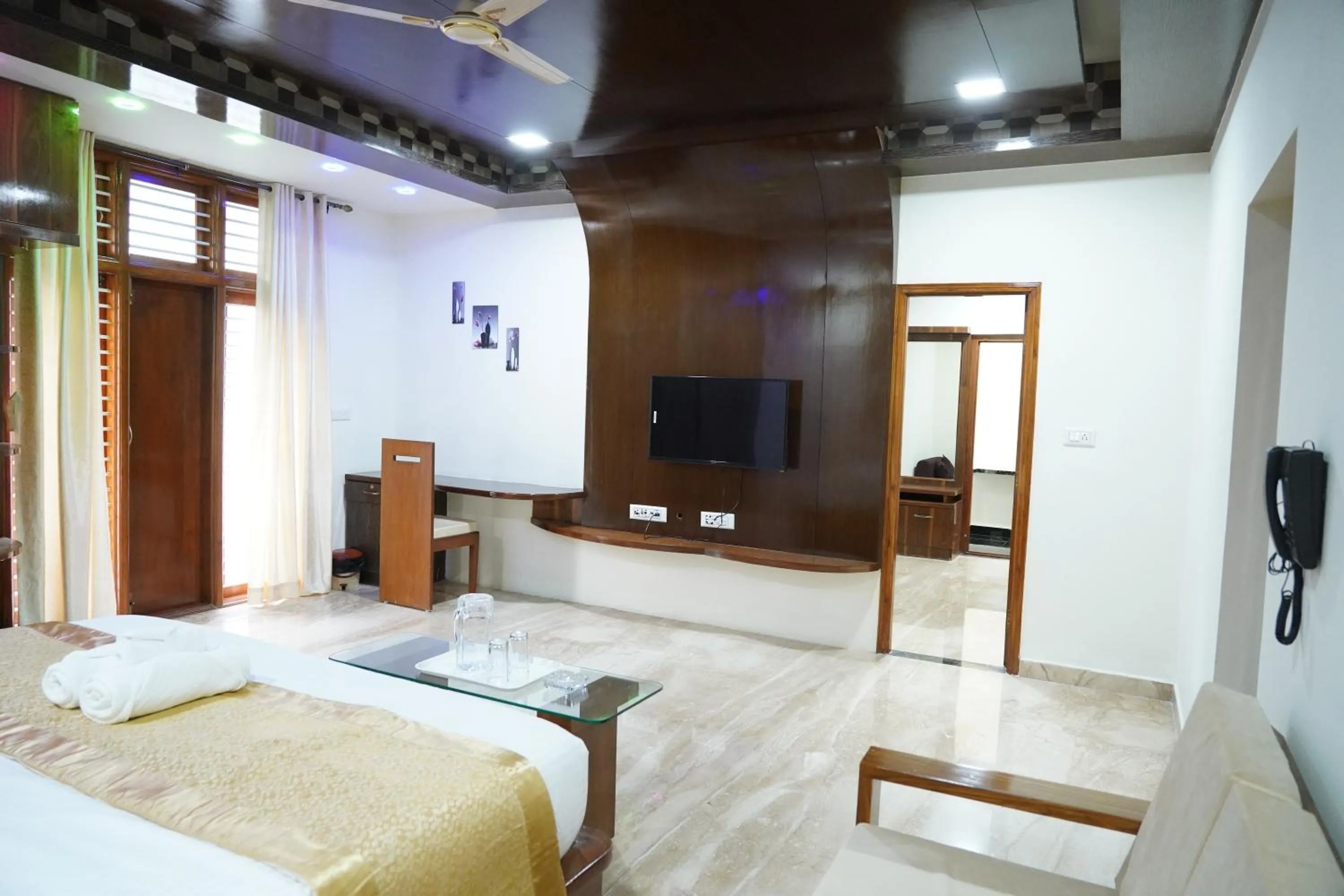 Photo of the whole room in Classia Suites