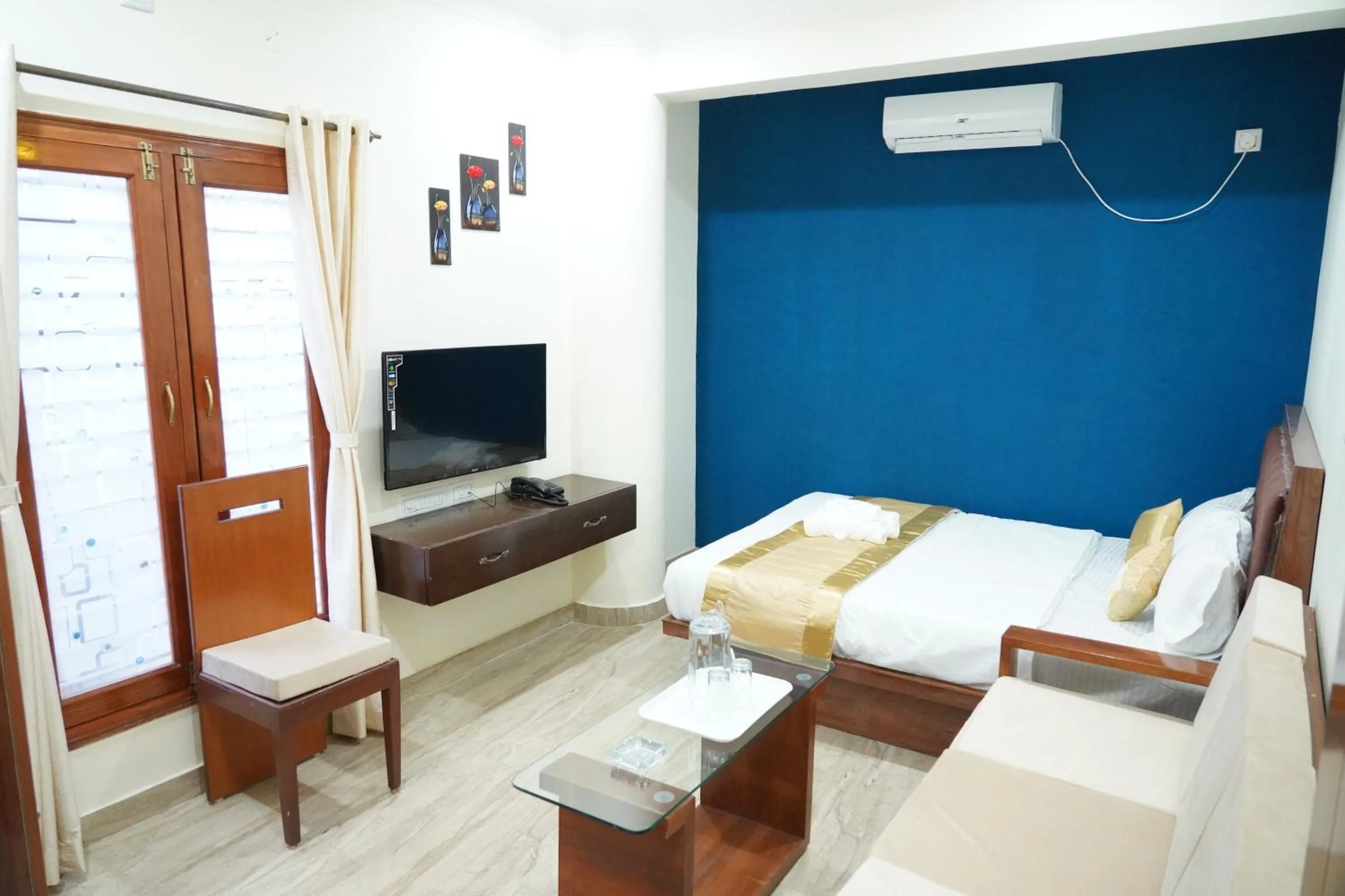 Photo of the whole room in Classia Suites