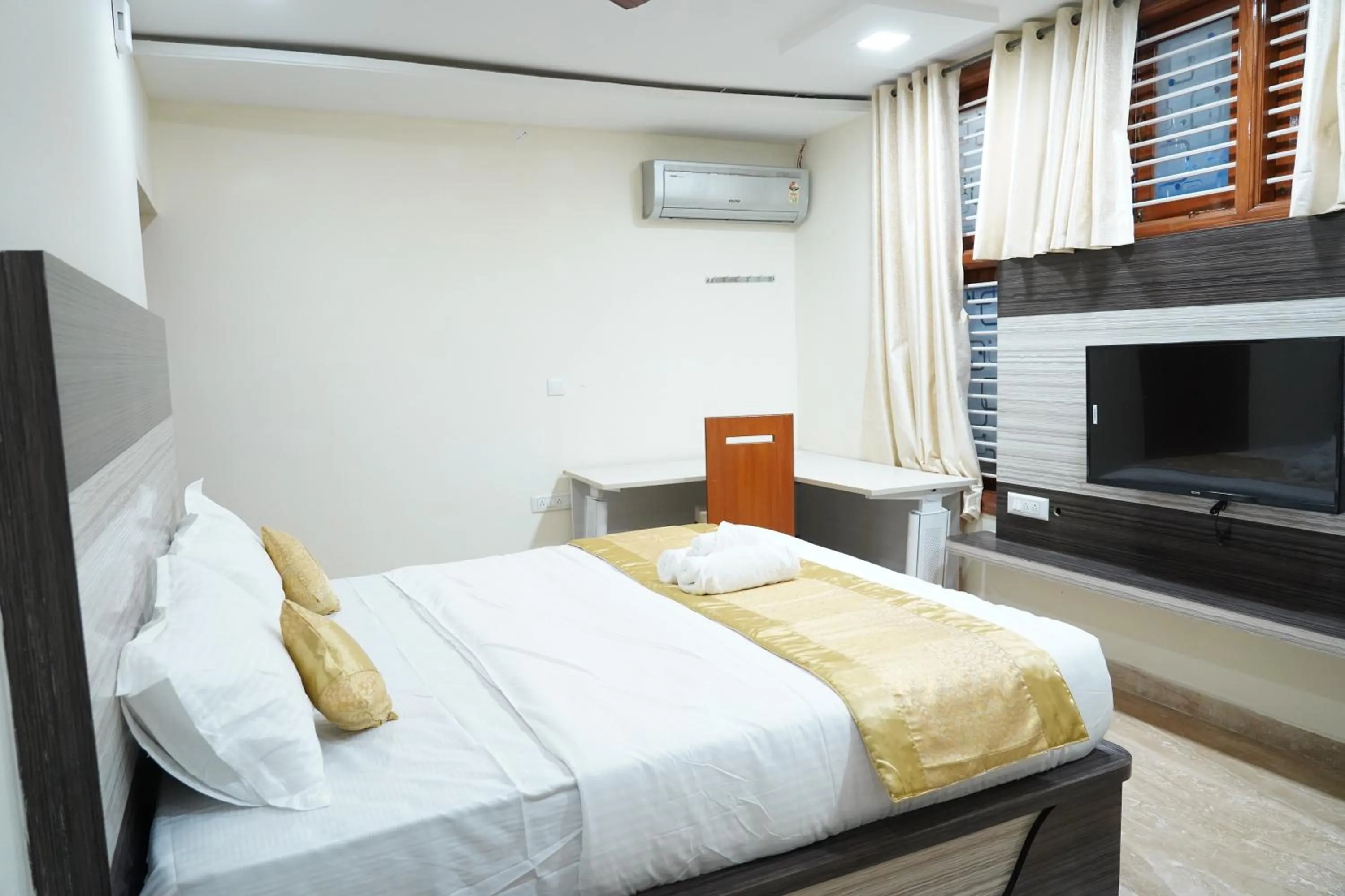 Photo of the whole room in Classia Suites