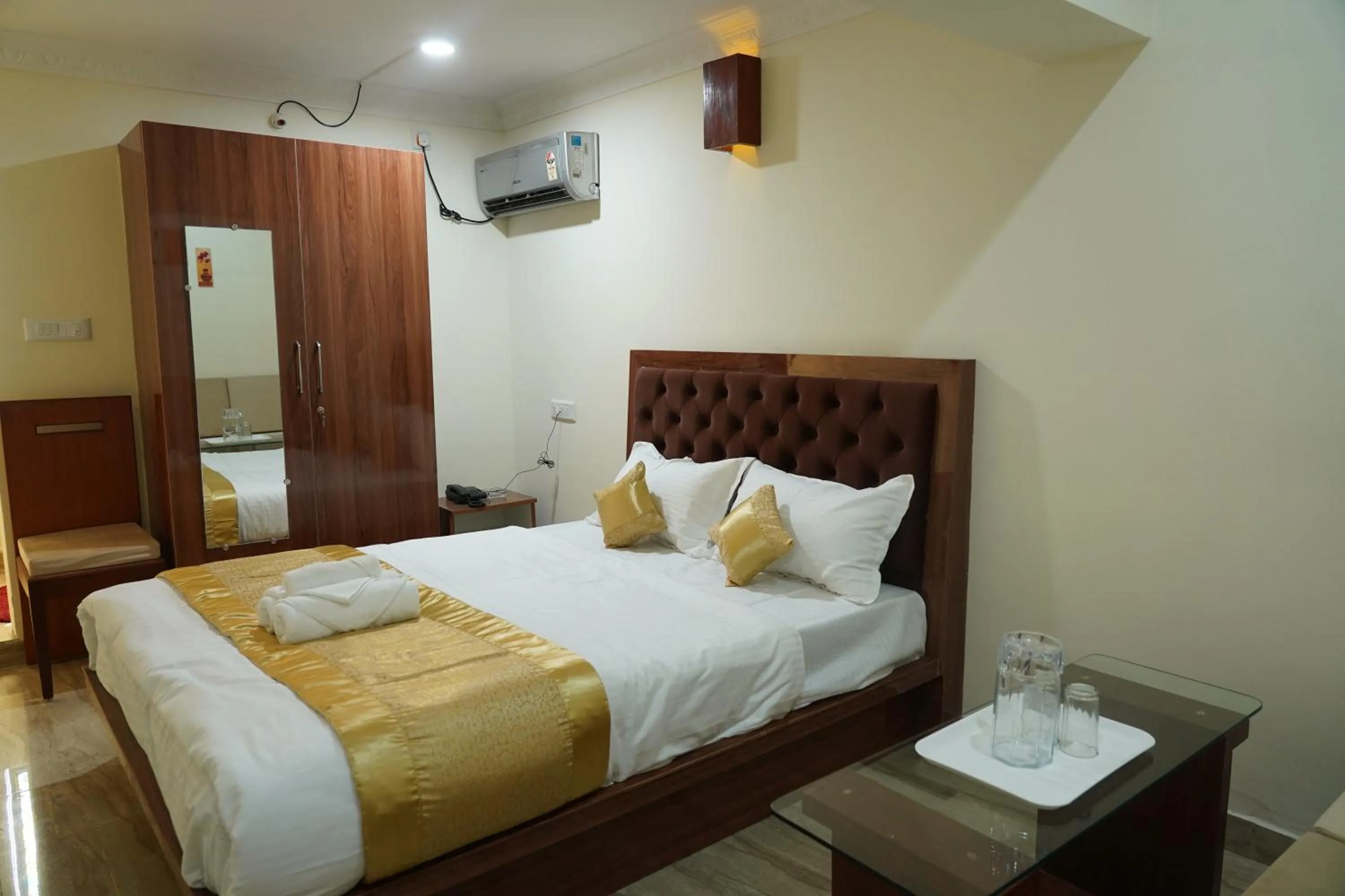 Photo of the whole room in Classia Suites