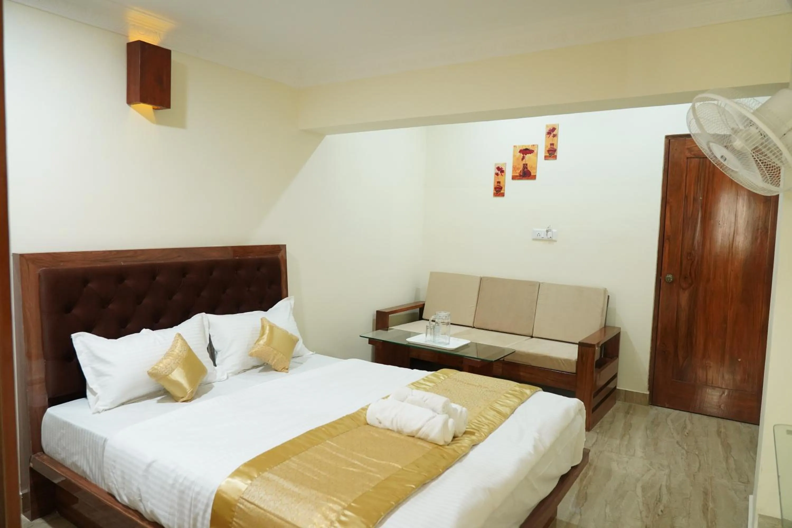 Photo of the whole room in Classia Suites