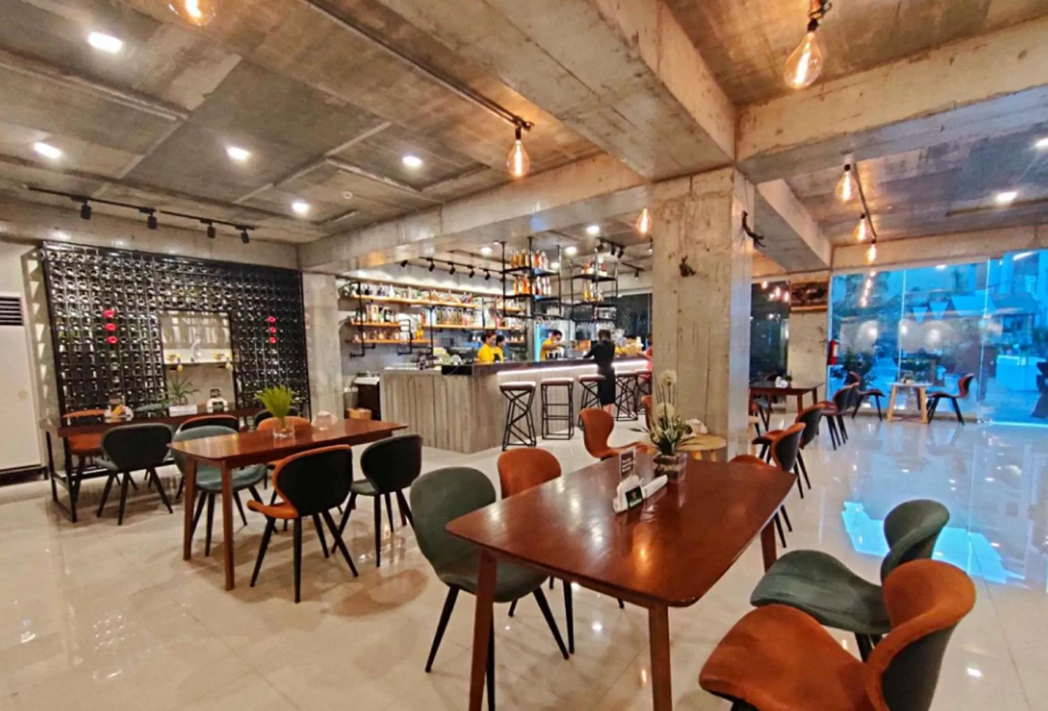 Restaurant/places to eat in Hotel Halo Angeles City