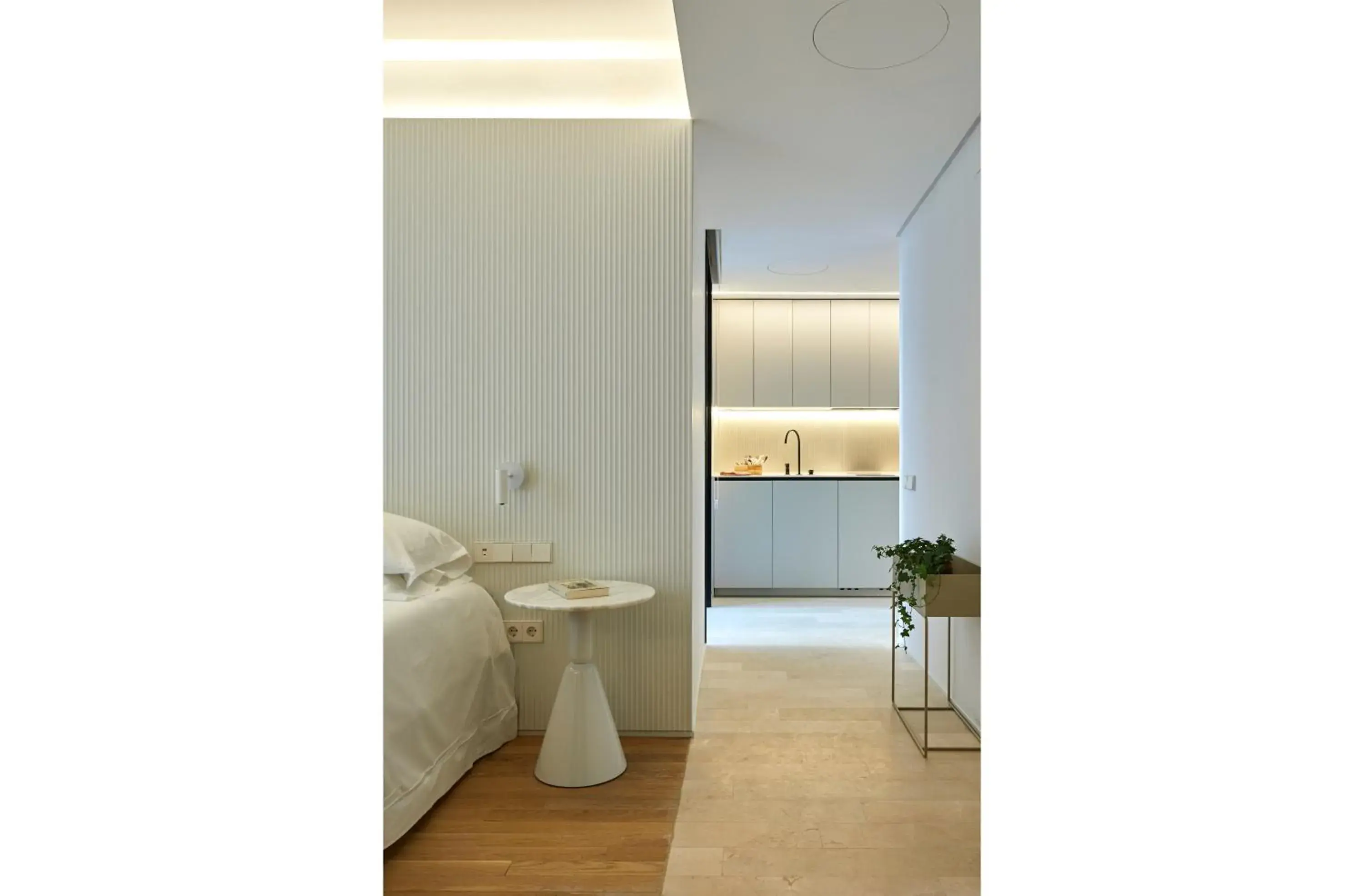 Bed in 60 Balconies Iconic Bed in 60 Balconies Iconic