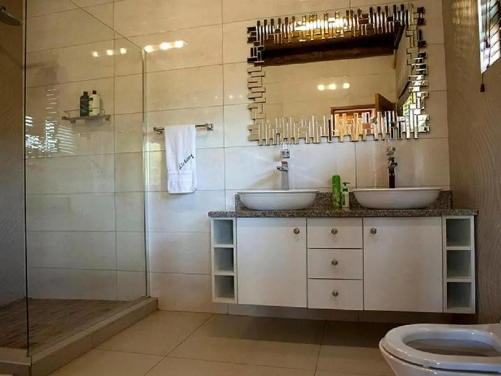 Luxury Chalet in Lichenry Bush Lodge