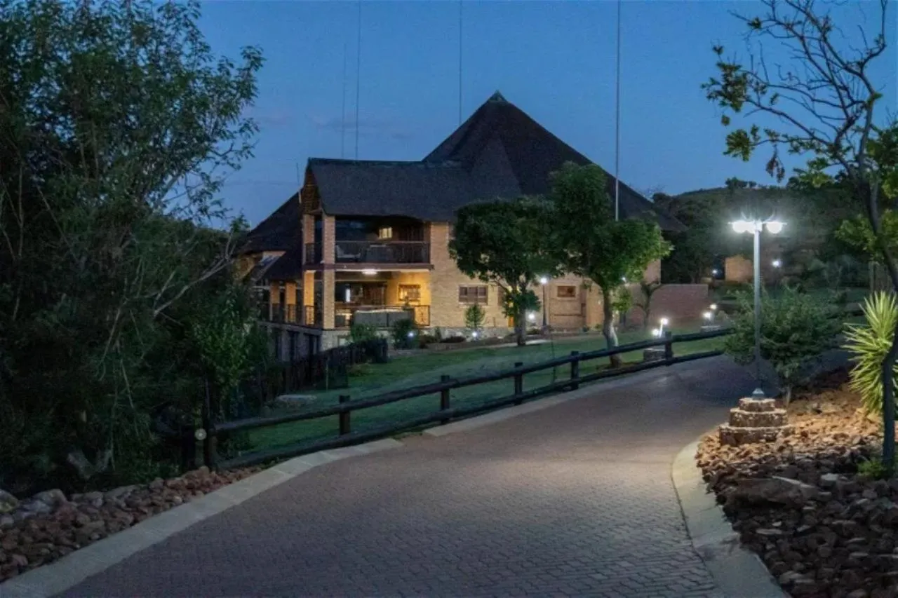 Luxury Holiday Home in Lichenry Bush Lodge