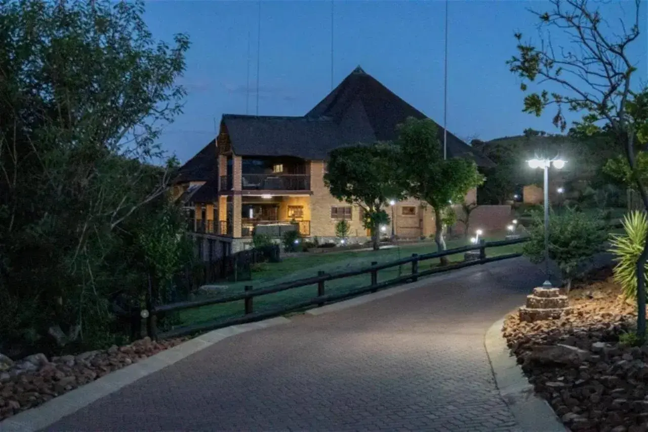 Luxury Holiday Home in Lichenry Bush Lodge Luxury Holiday Home in Lichenry Bush Lodge