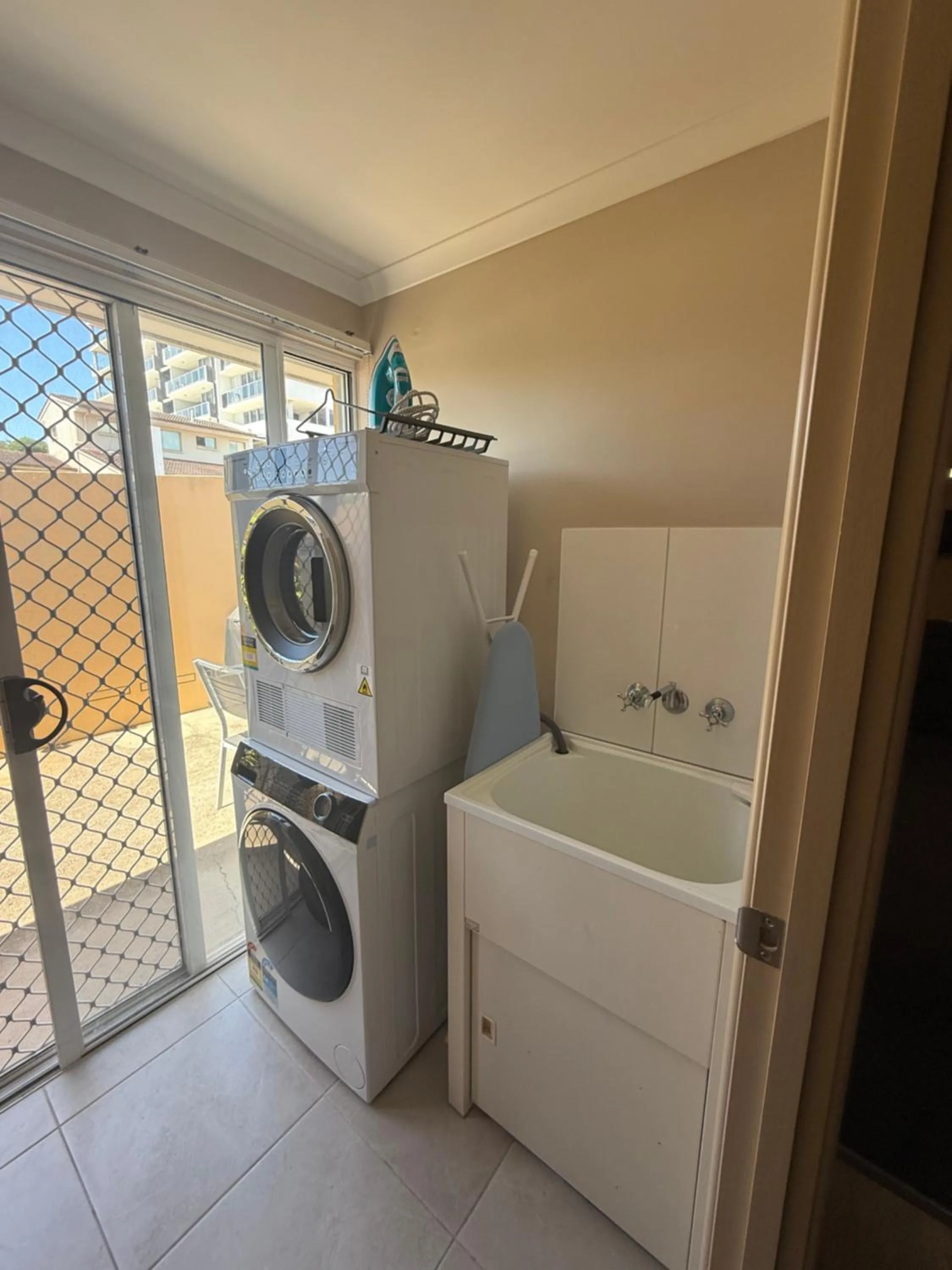 Harbour Sails Motor Inn