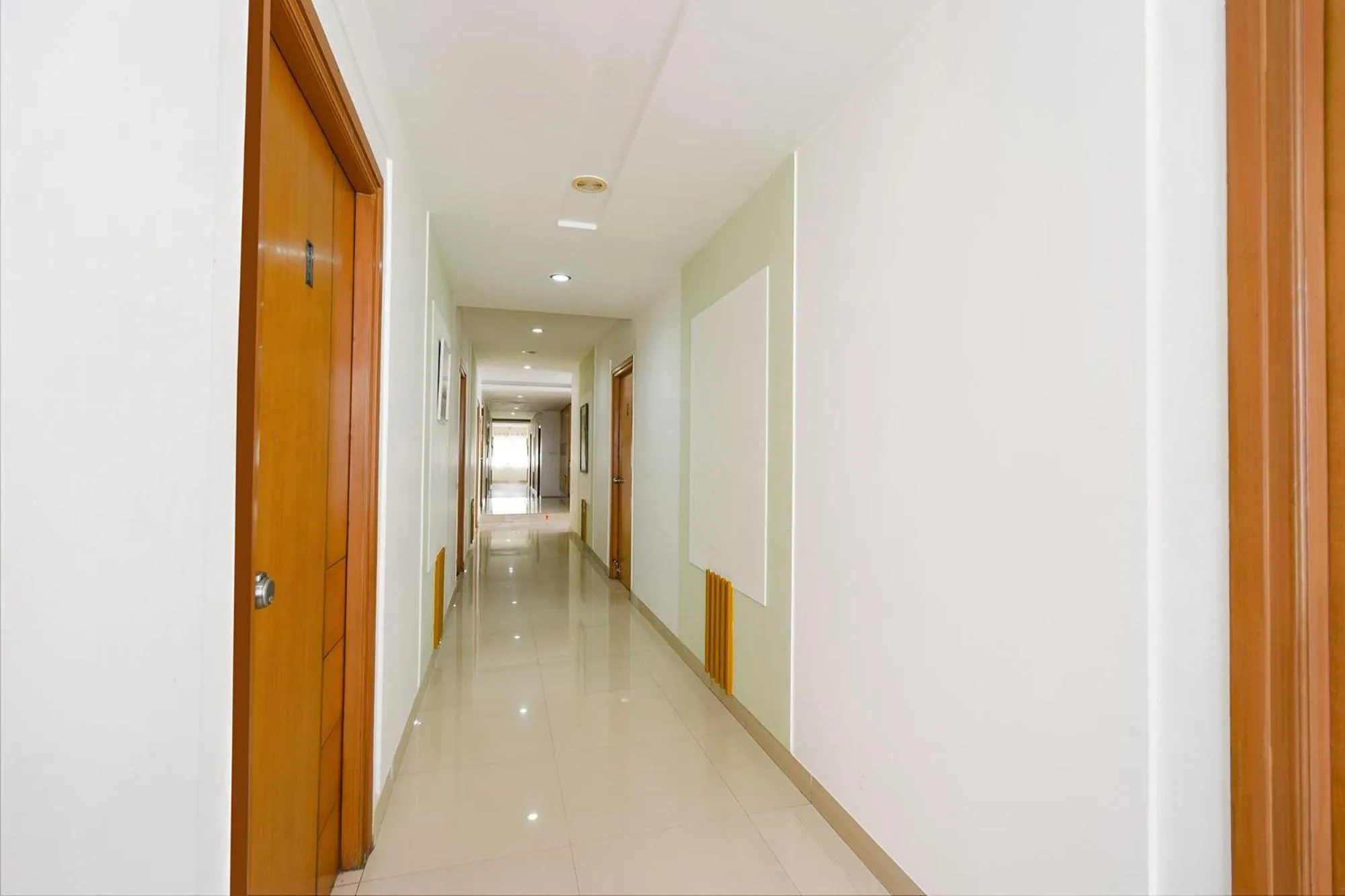 Lobby or reception in FabHotel A&M - Nr LV Prasad Institute, Banjara Hills