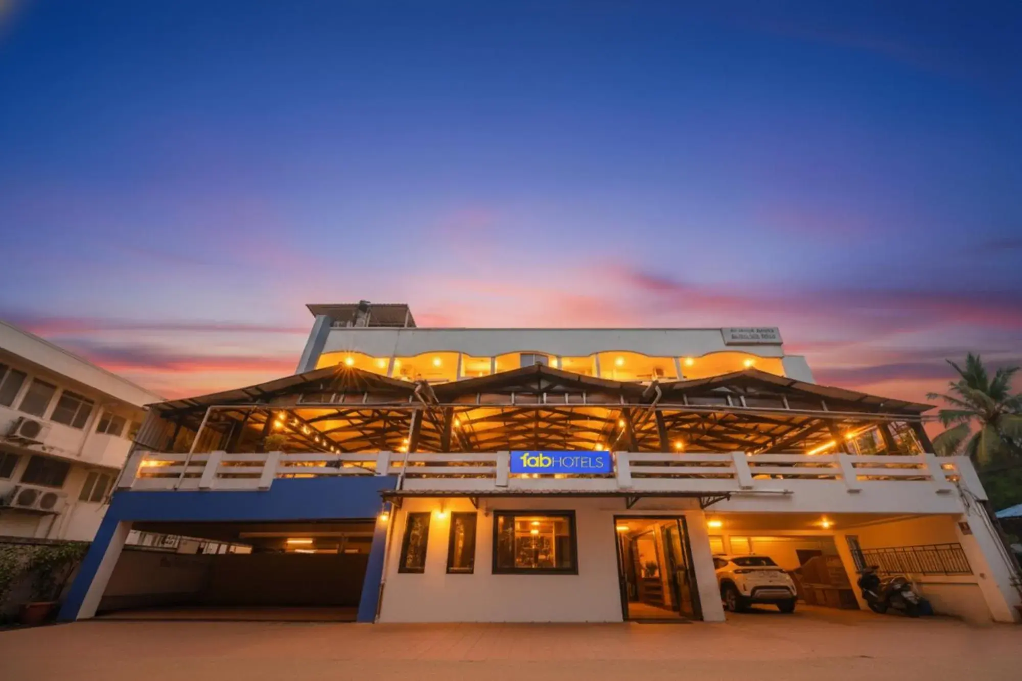 Facade/entrance in FabHotel A&M - Nr LV Prasad Institute, Banjara Hills Facade/entrance in FabHotel A&M - Nr LV Prasad Institute, Banjara Hills