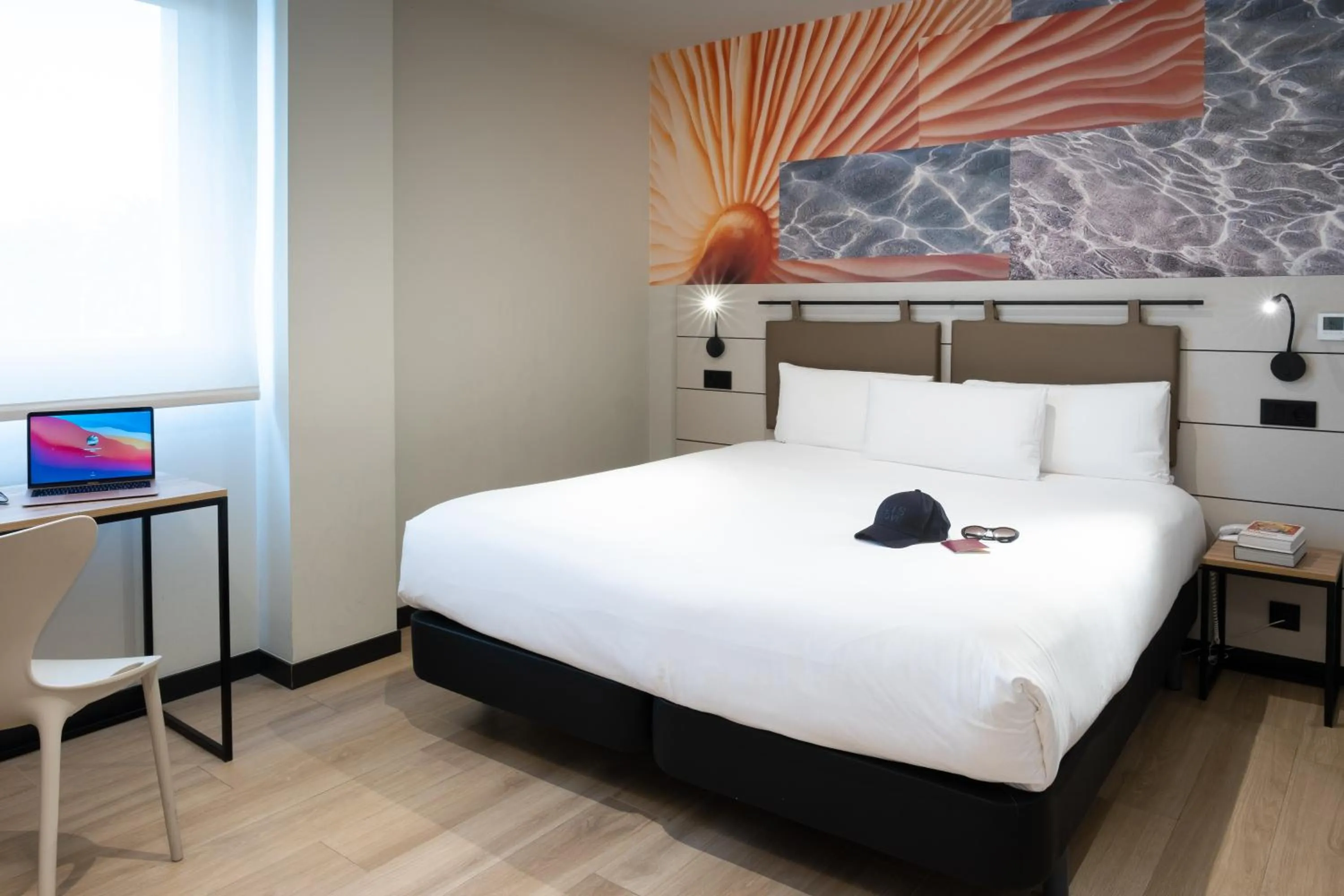 Bed in ibis Styles Santander
