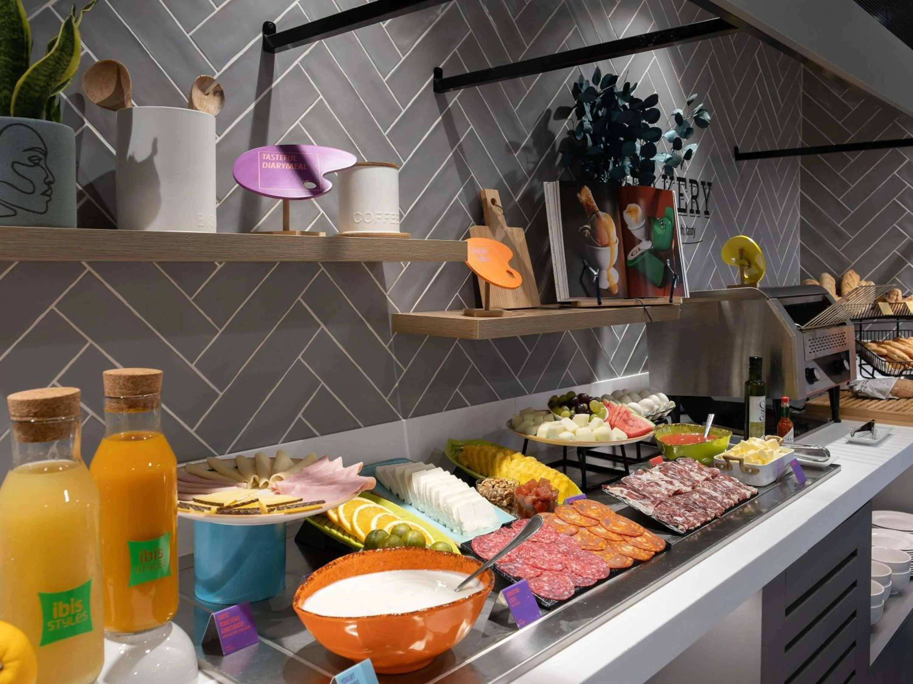 Property building in ibis Styles Santander