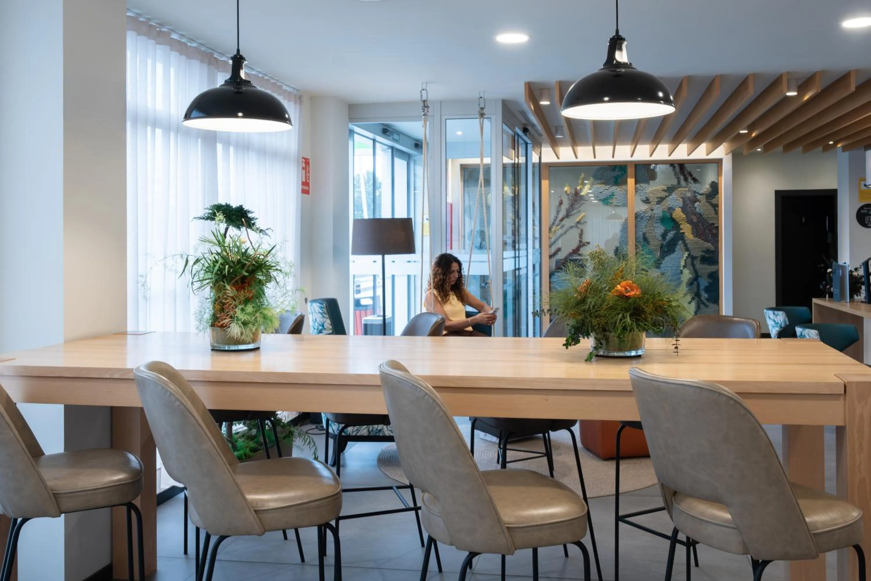 Lobby or reception in ibis Styles Santander
