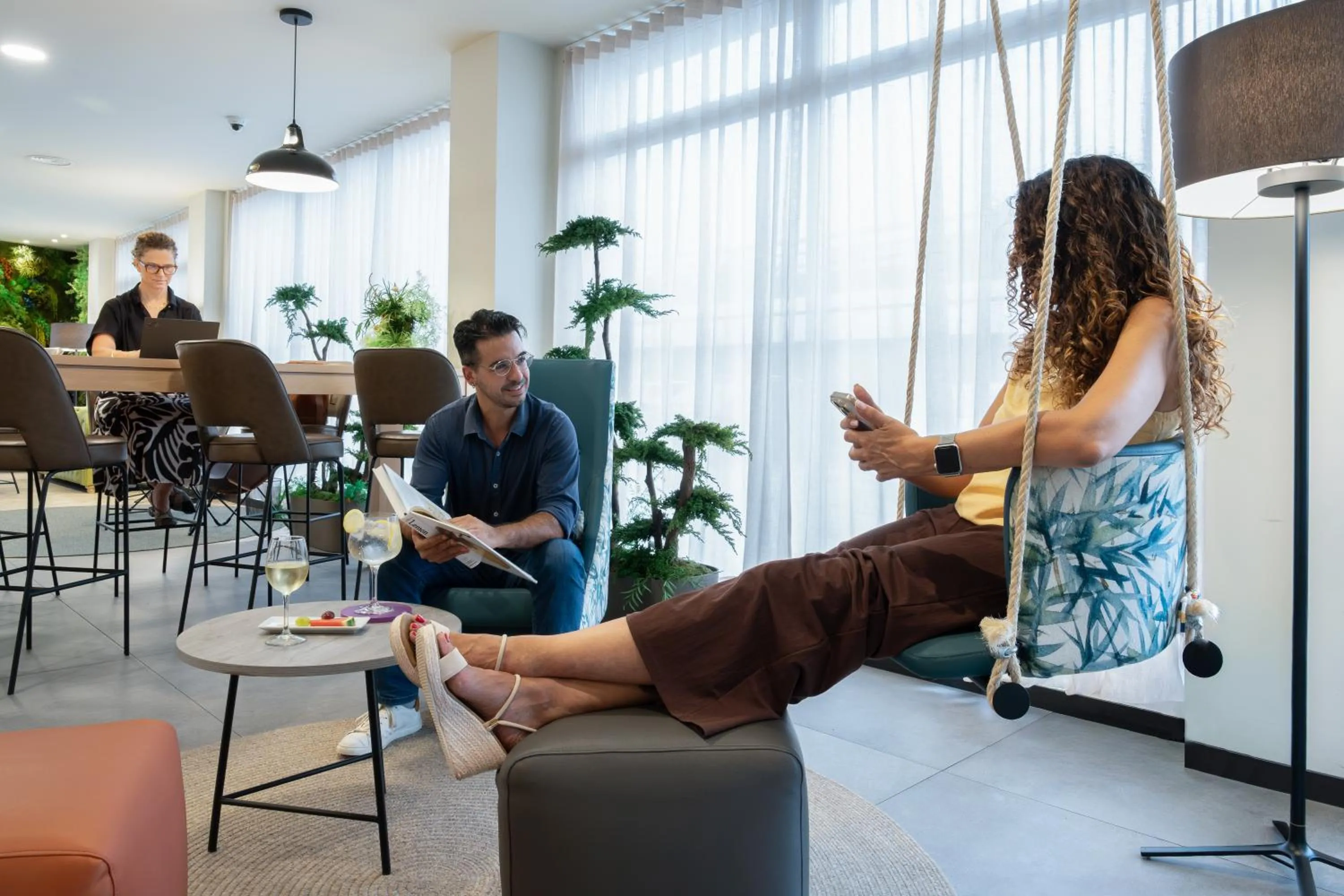 Lobby or reception in ibis Styles Santander