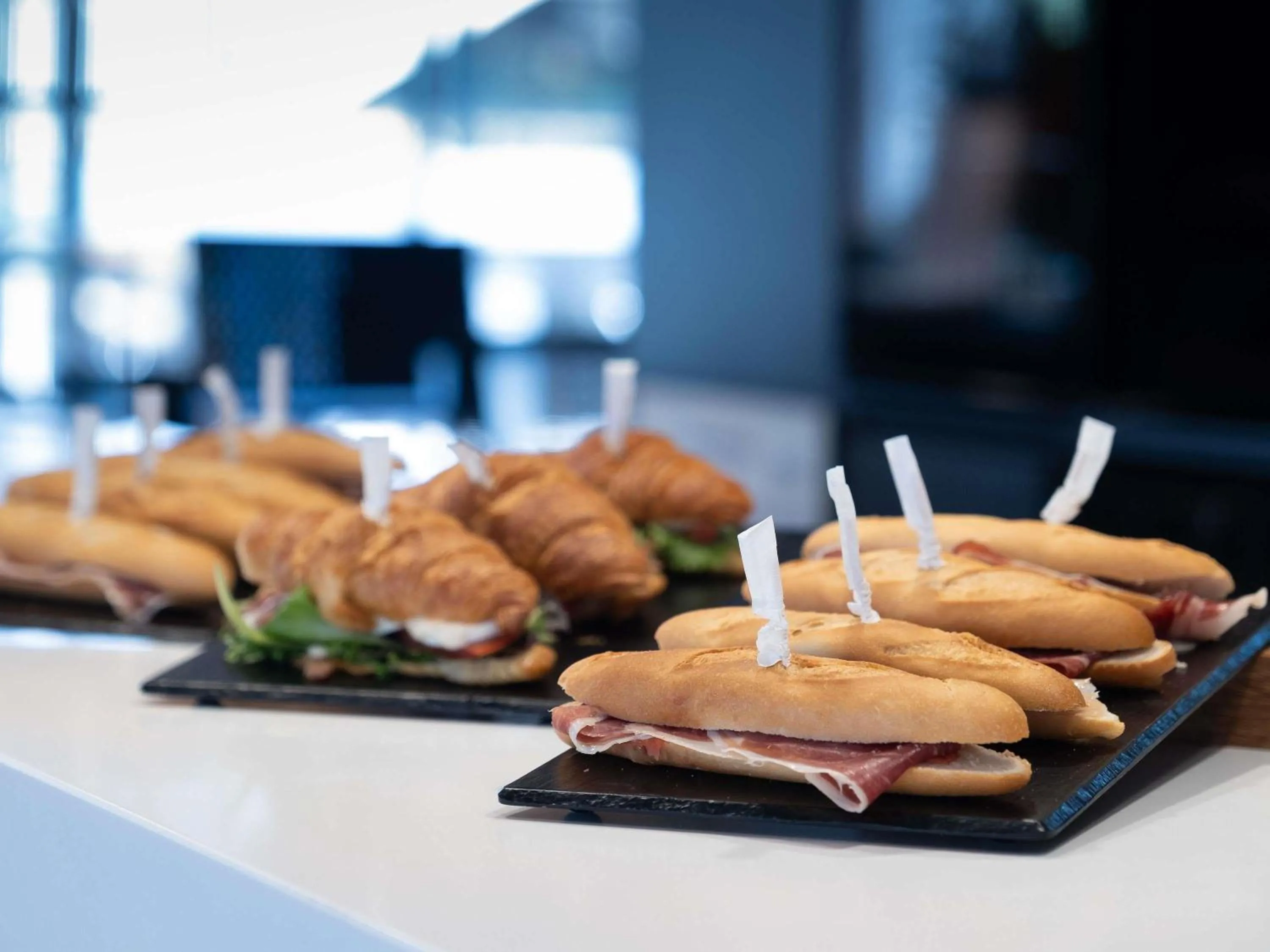 Lounge or bar in ibis Styles Santander